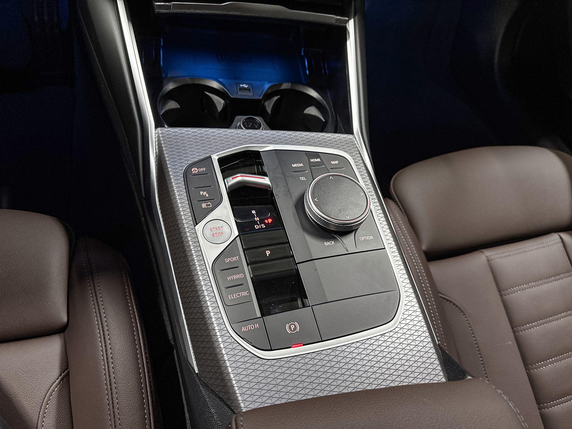 Foto van BMW 330e