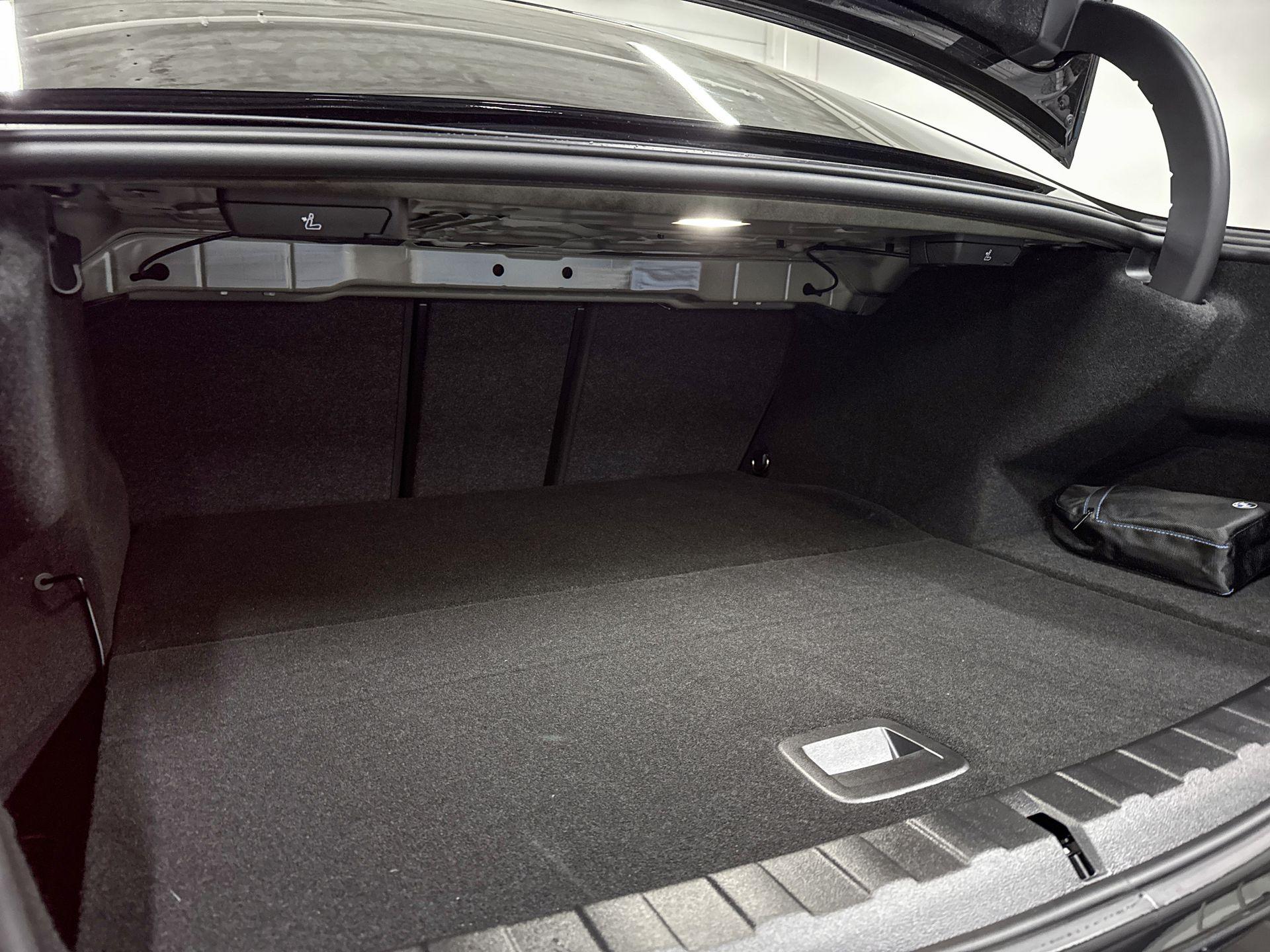 Foto van BMW 330e