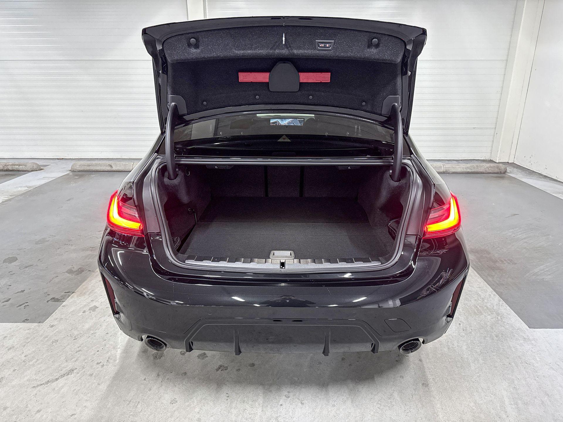 Foto van BMW 330e