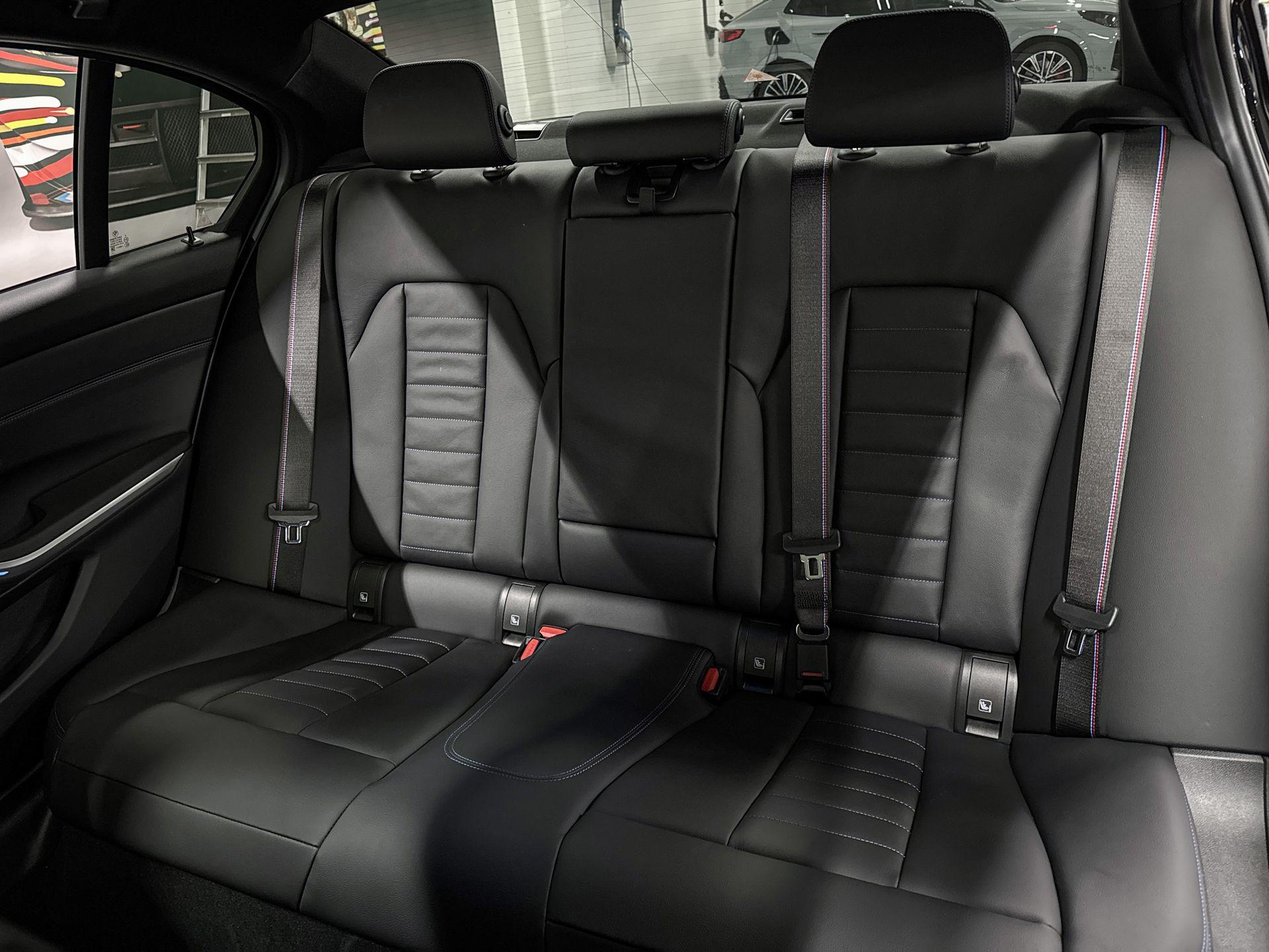 Foto van BMW 330e