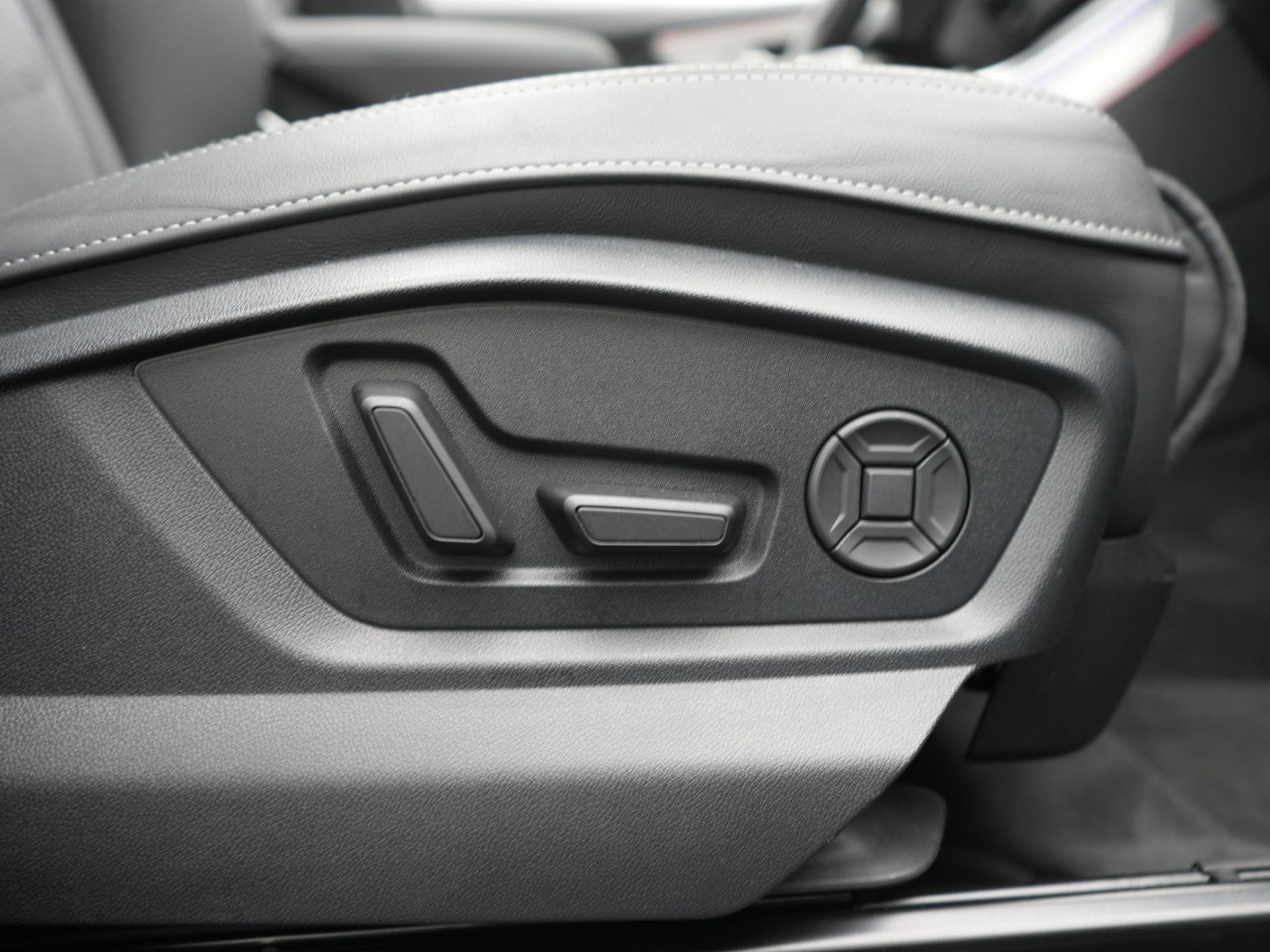 Foto van Audi Q8 55 TFSI E