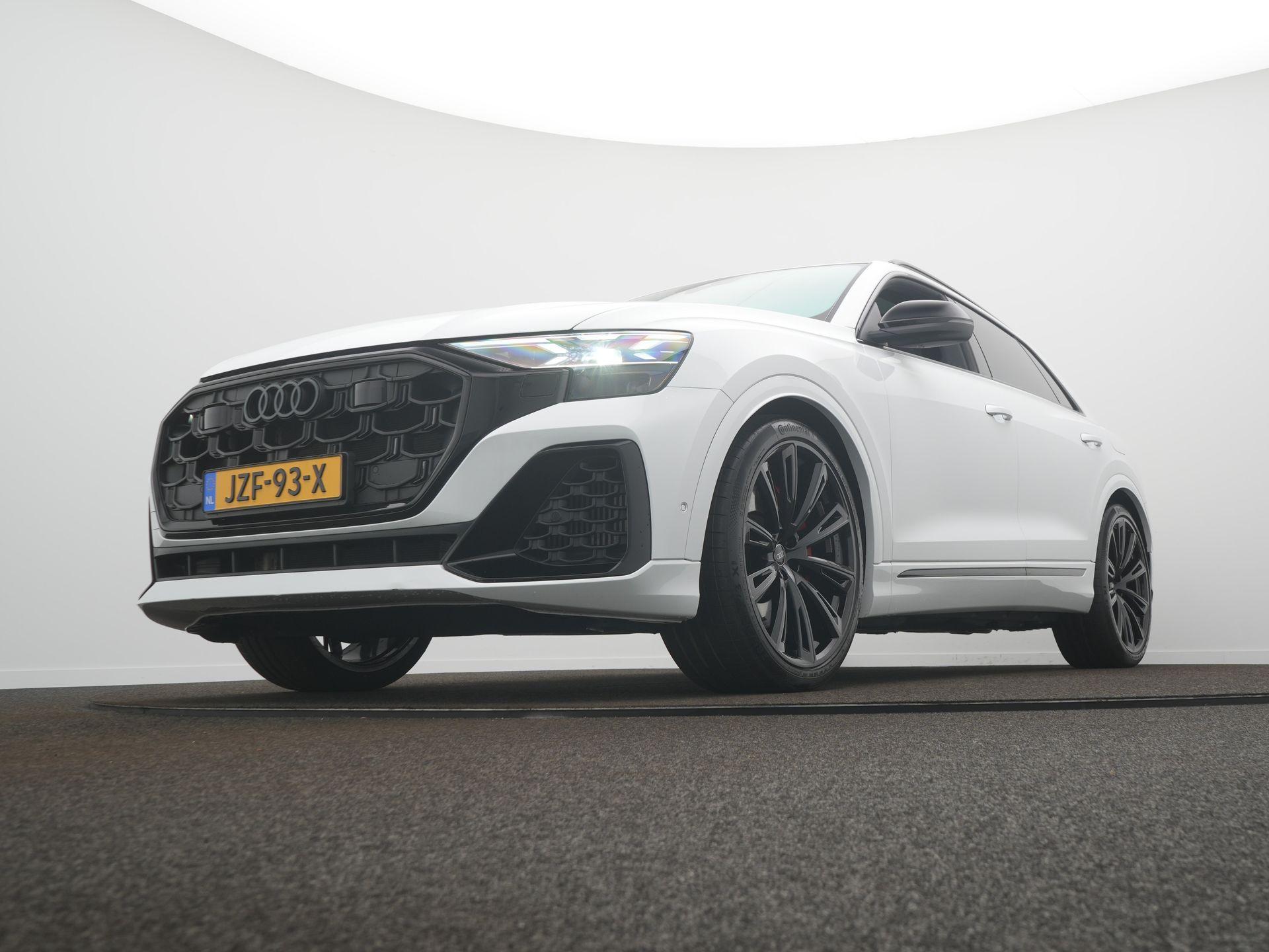 Foto van Audi Q8 55 TFSI E