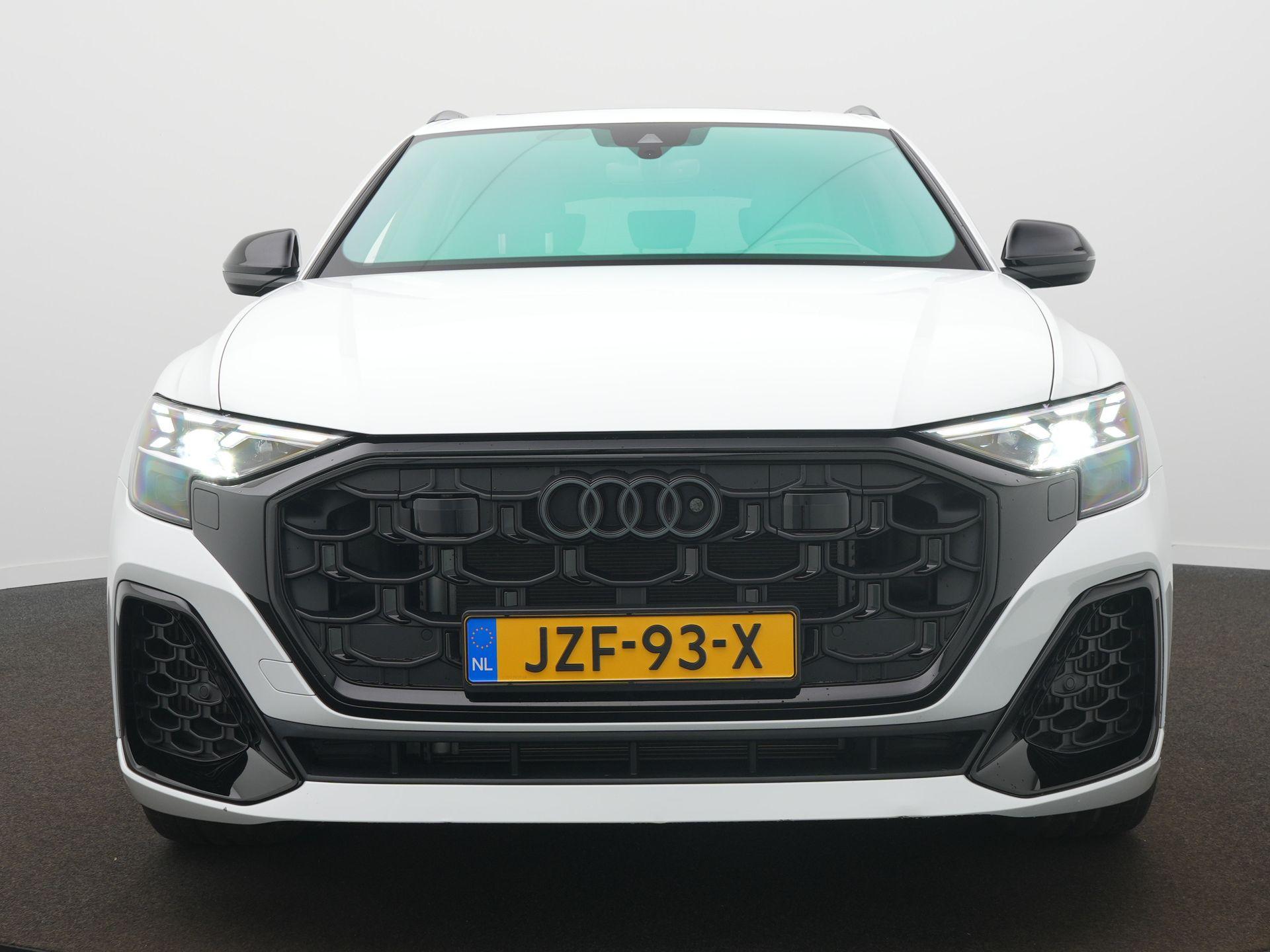 Foto van Audi Q8 55 TFSI E