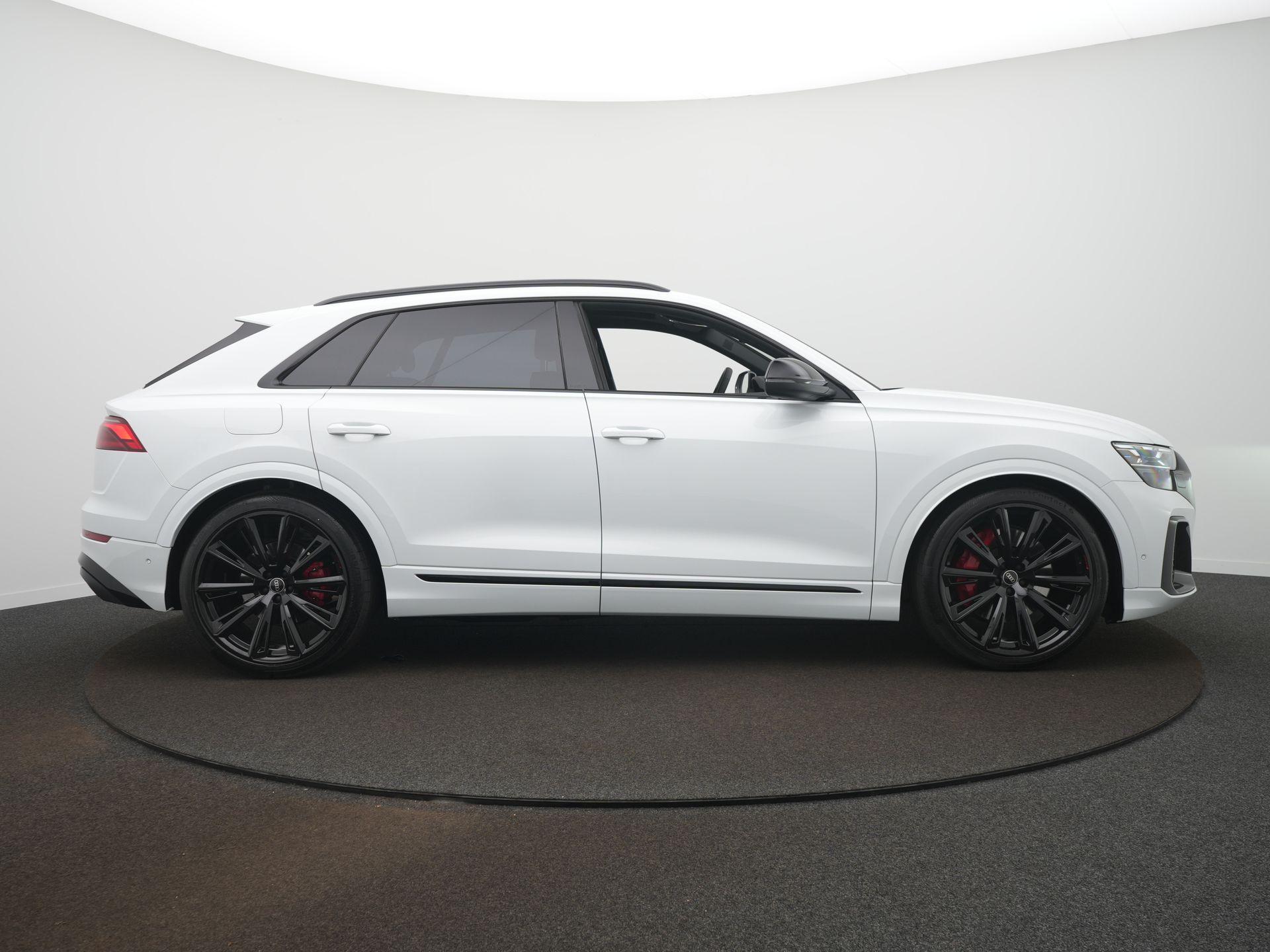 Foto van Audi Q8 55 TFSI E
