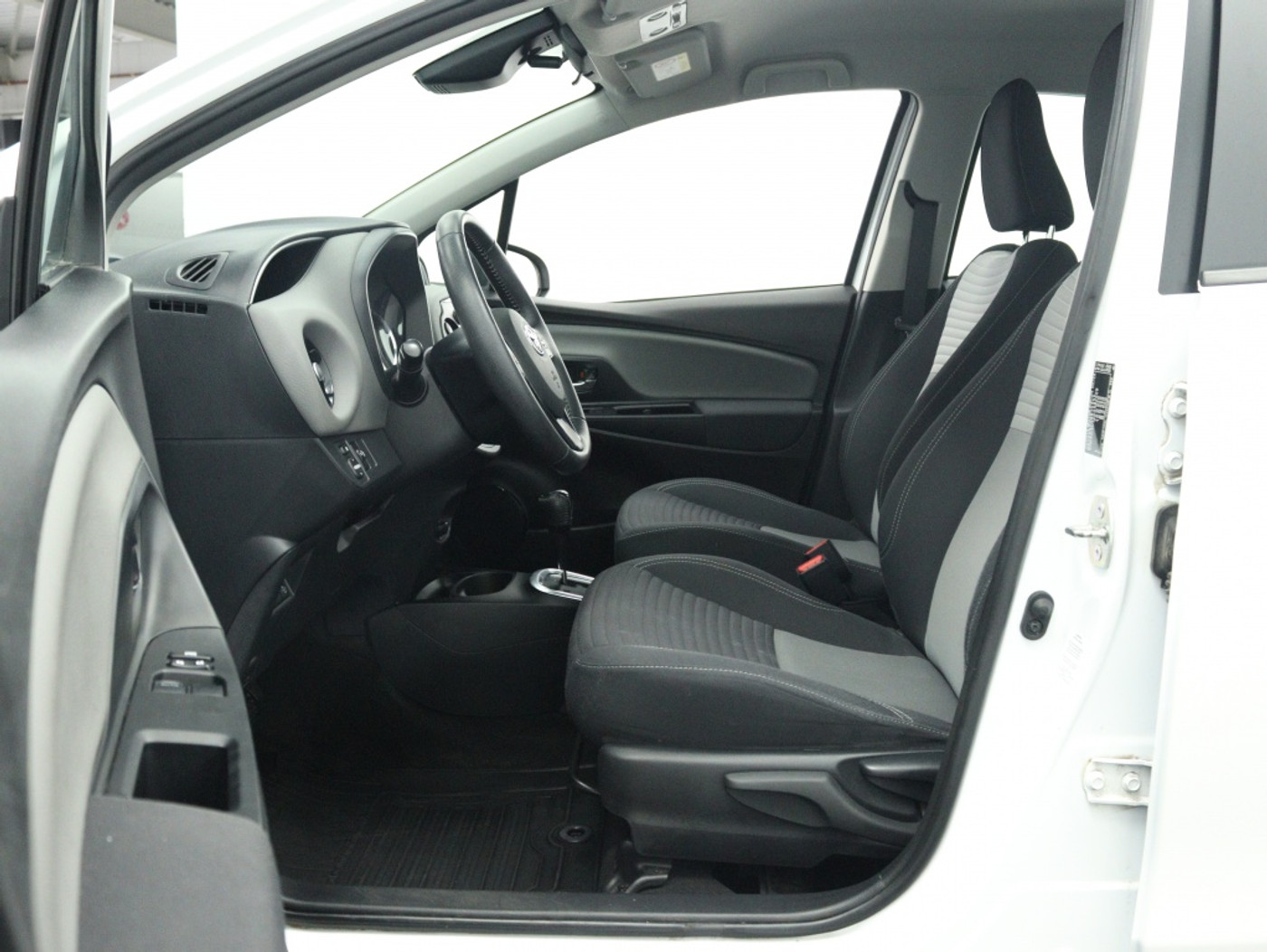 Foto van Toyota Toyota Yaris Hybrid