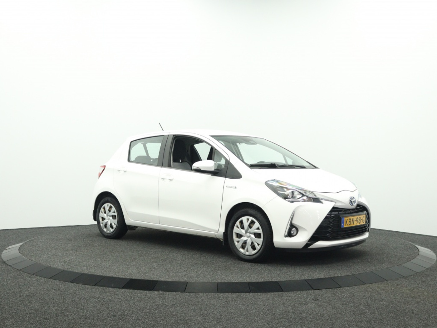 Foto van Toyota Toyota Yaris Hybrid