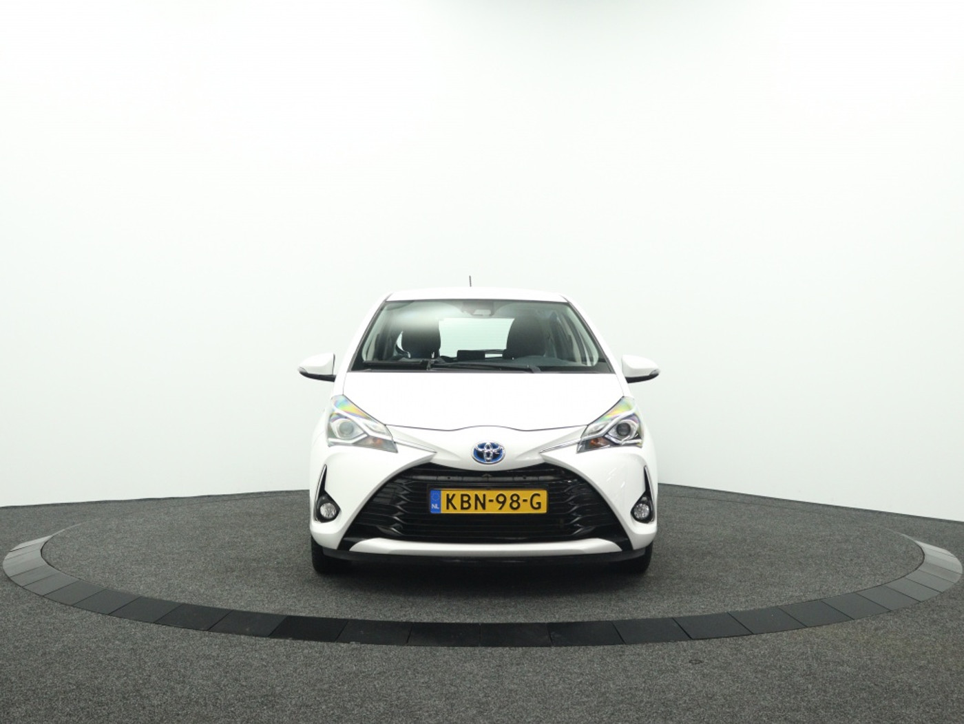 Foto van Toyota Toyota Yaris Hybrid