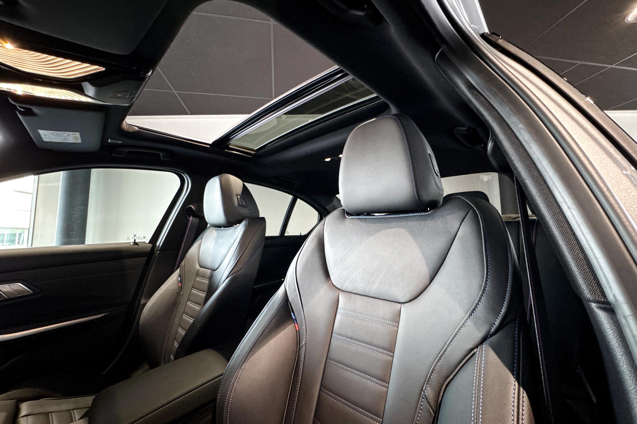 Foto van BMW 330e