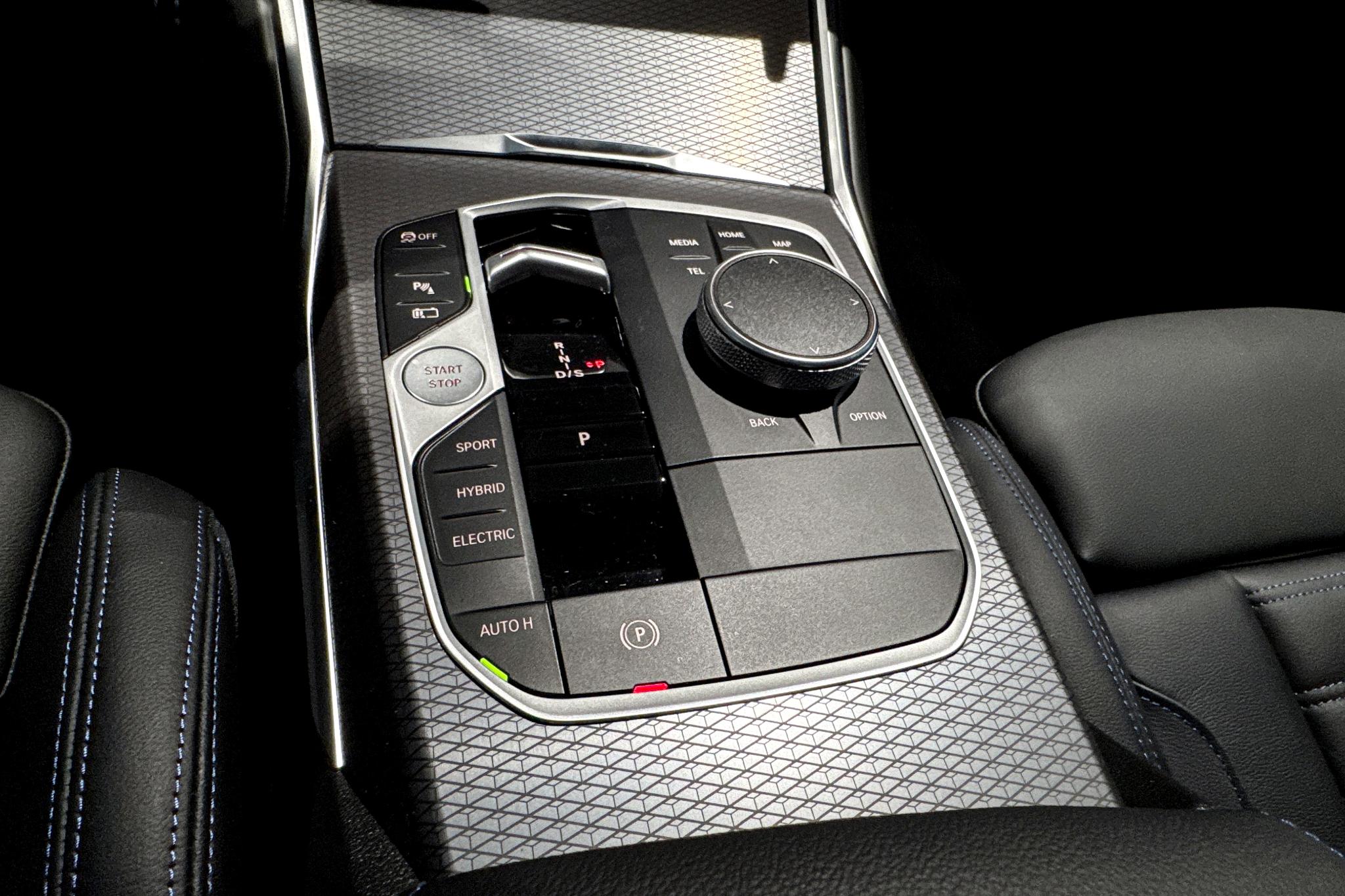 Foto van BMW 330e