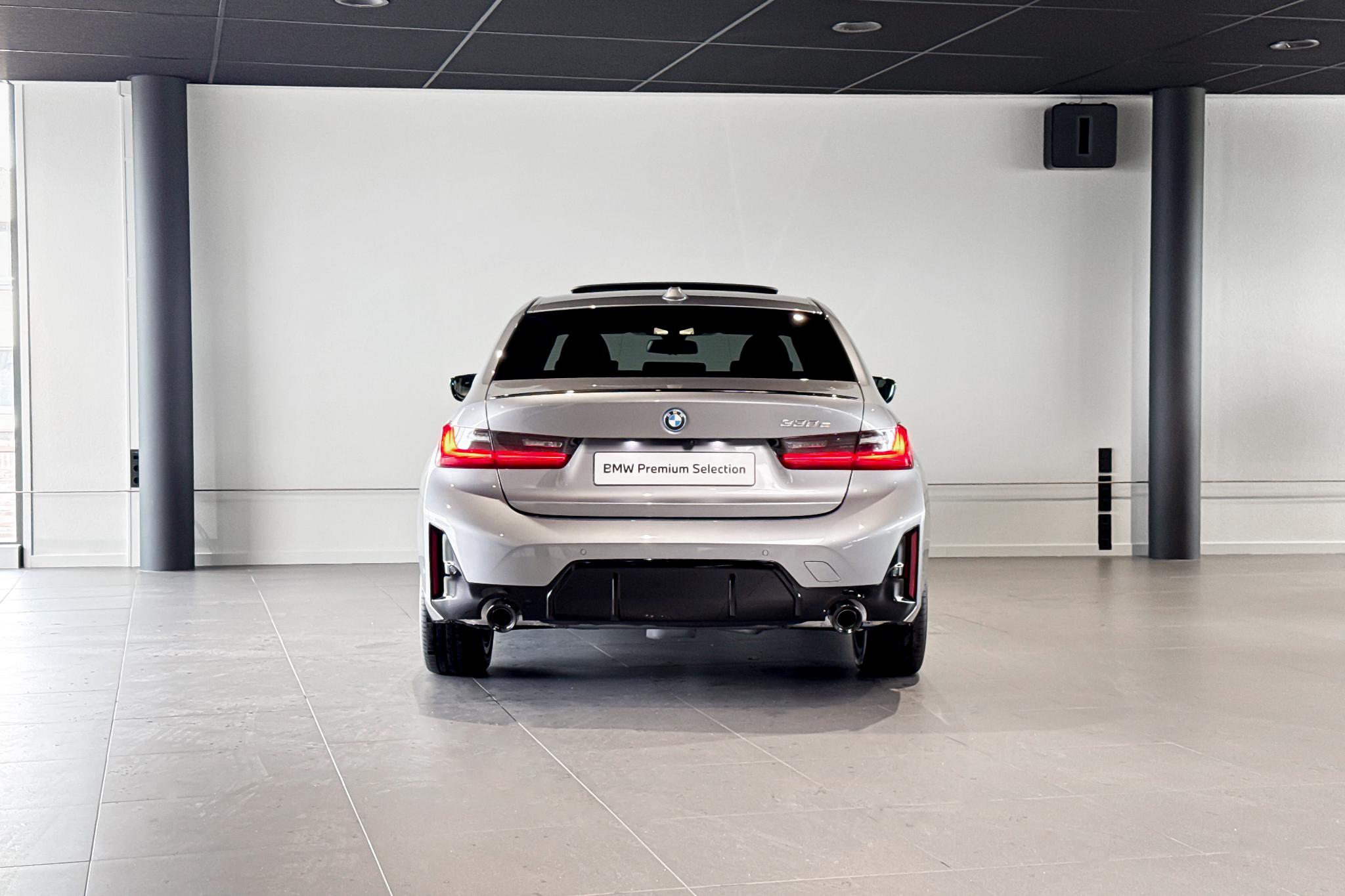 Foto van BMW 330e