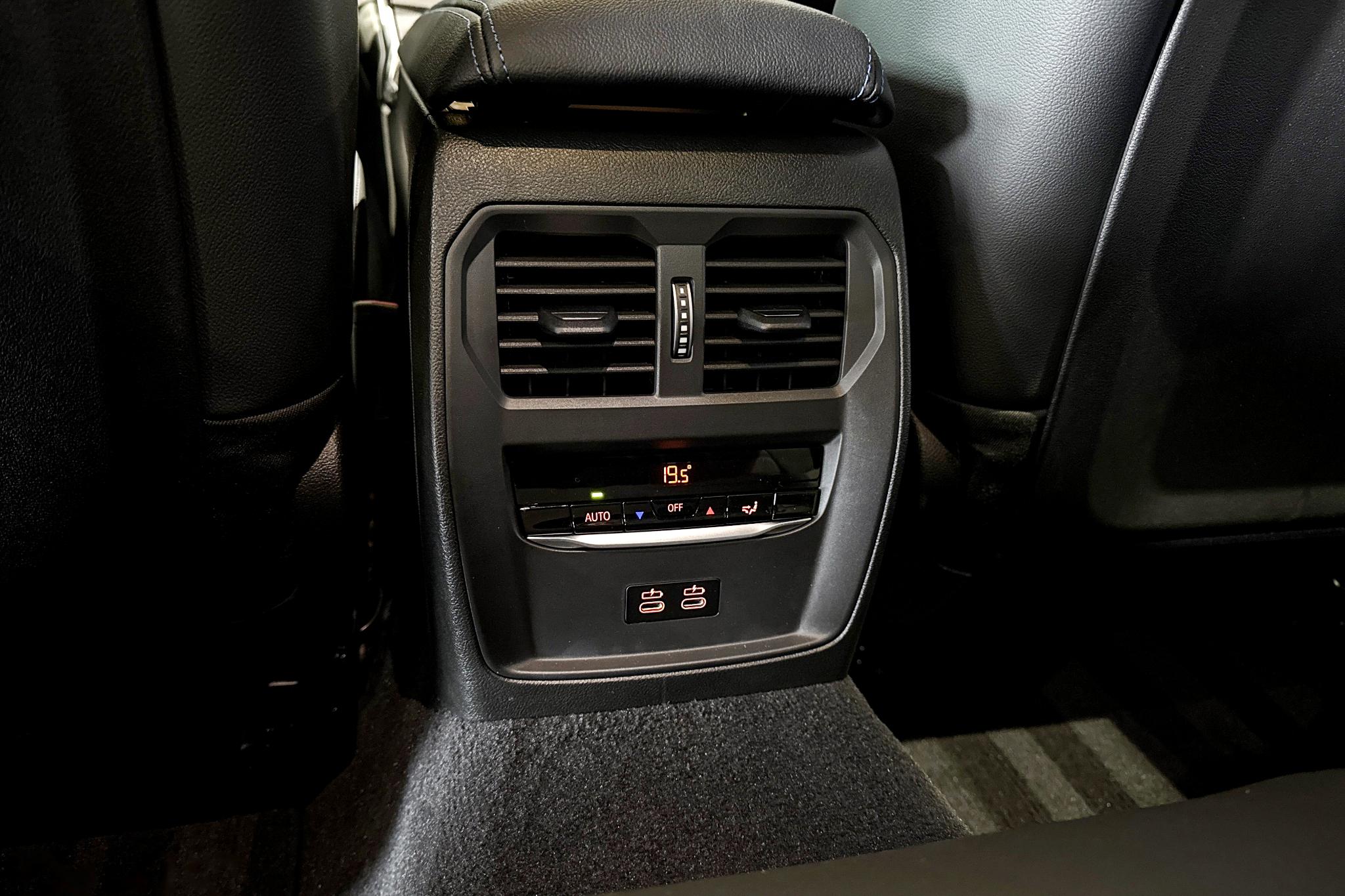 Foto van BMW 330e