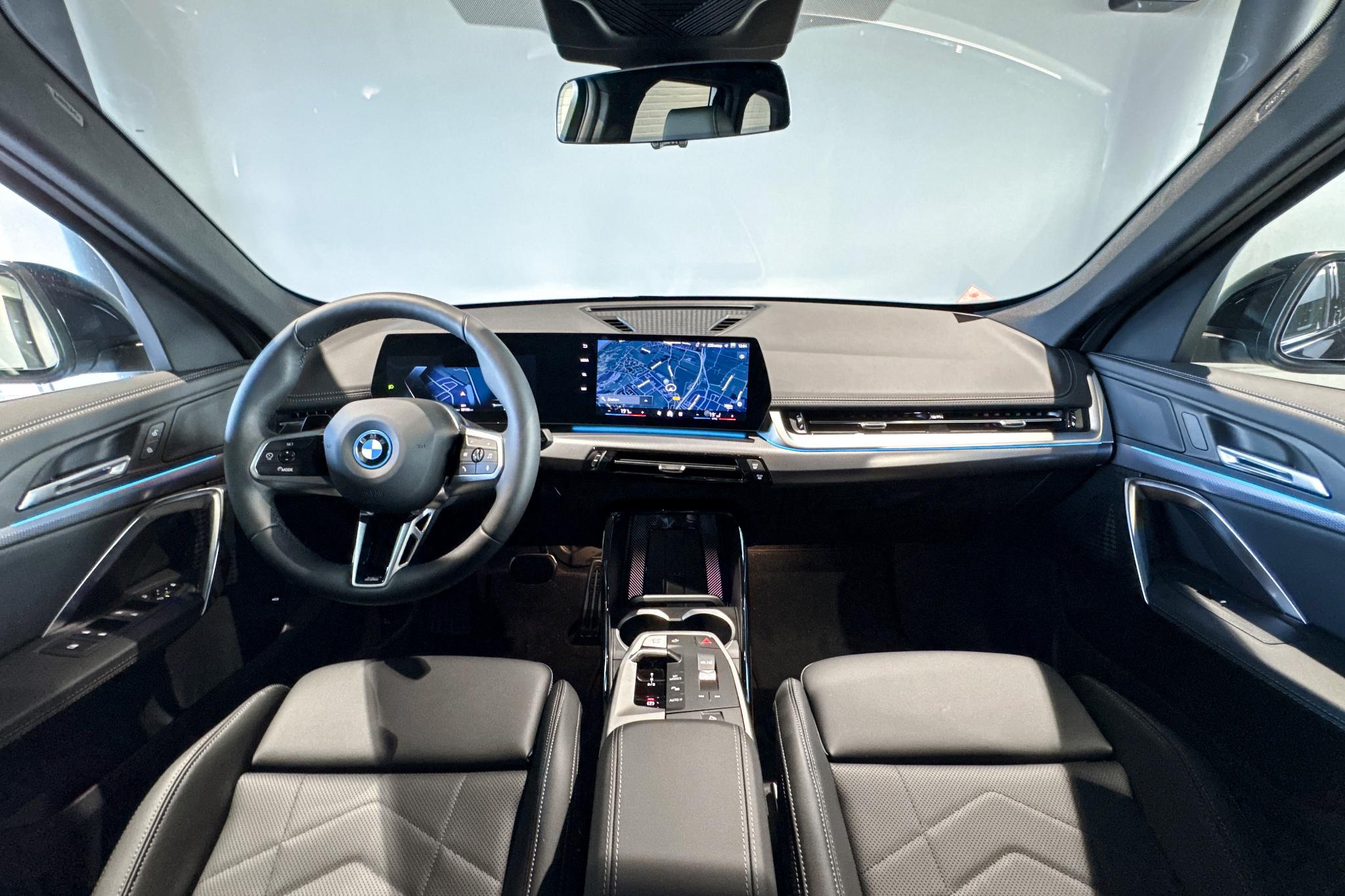 Foto van BMW Ix1 Edrive20