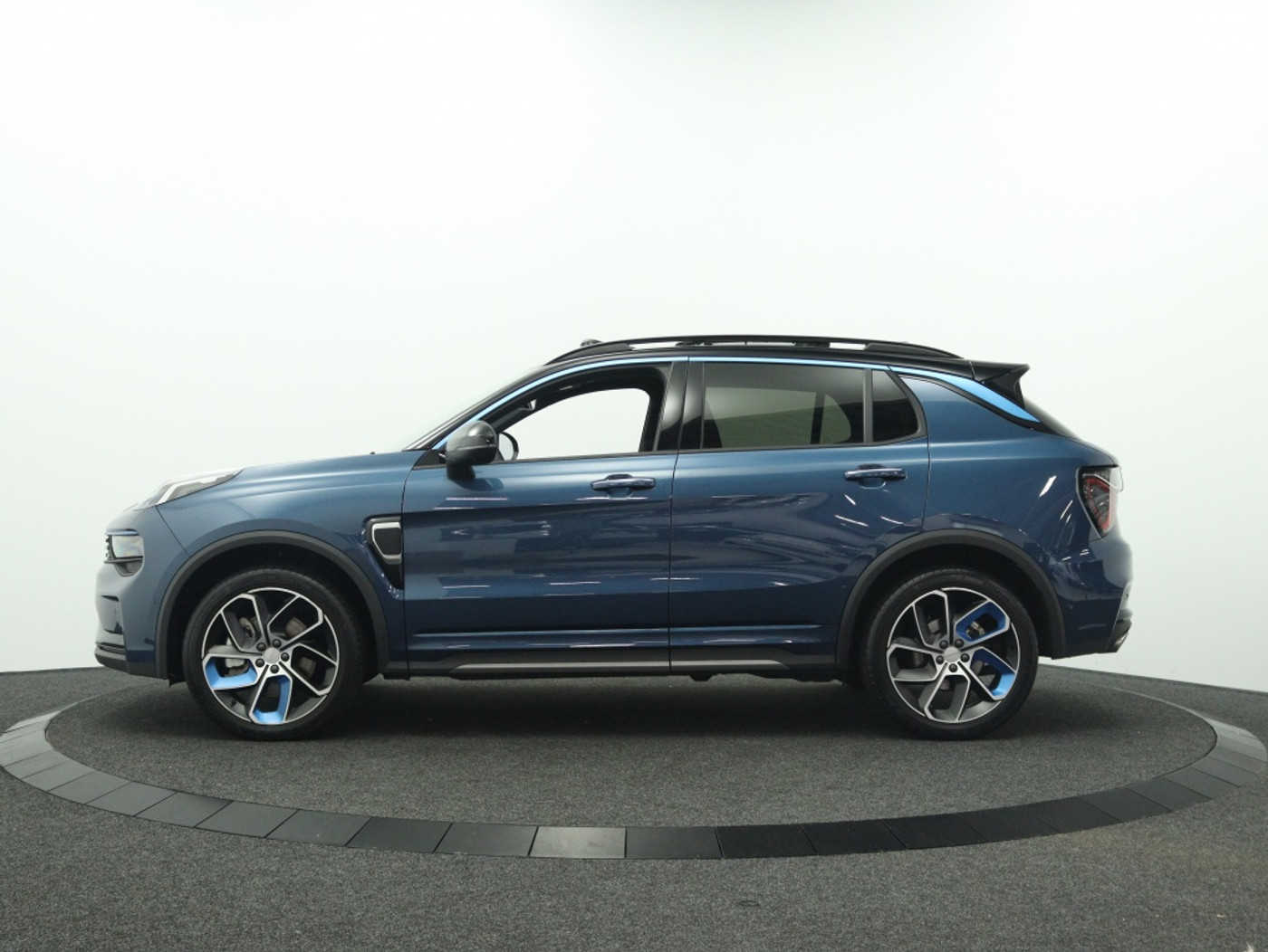 Foto van Lynk&co LYNK & Co 01