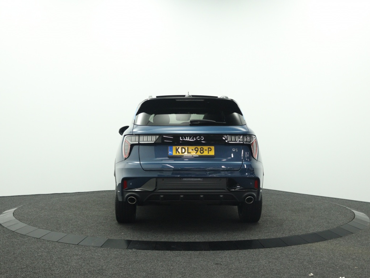 Foto van Lynk&co LYNK & Co 01