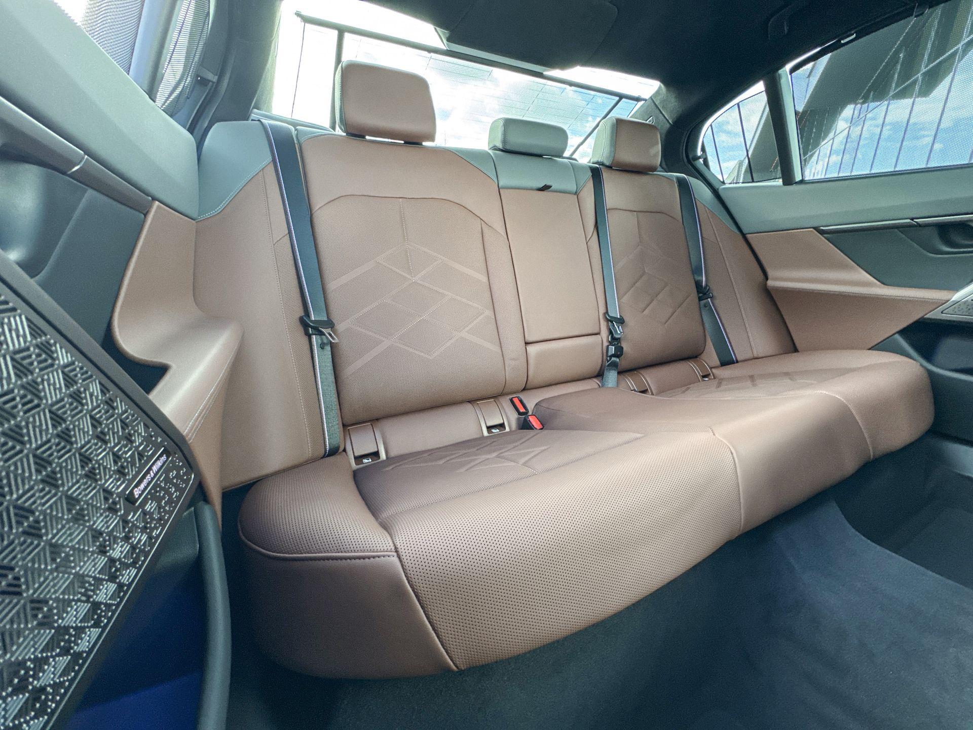 Foto van BMW I5 M60 xDrive