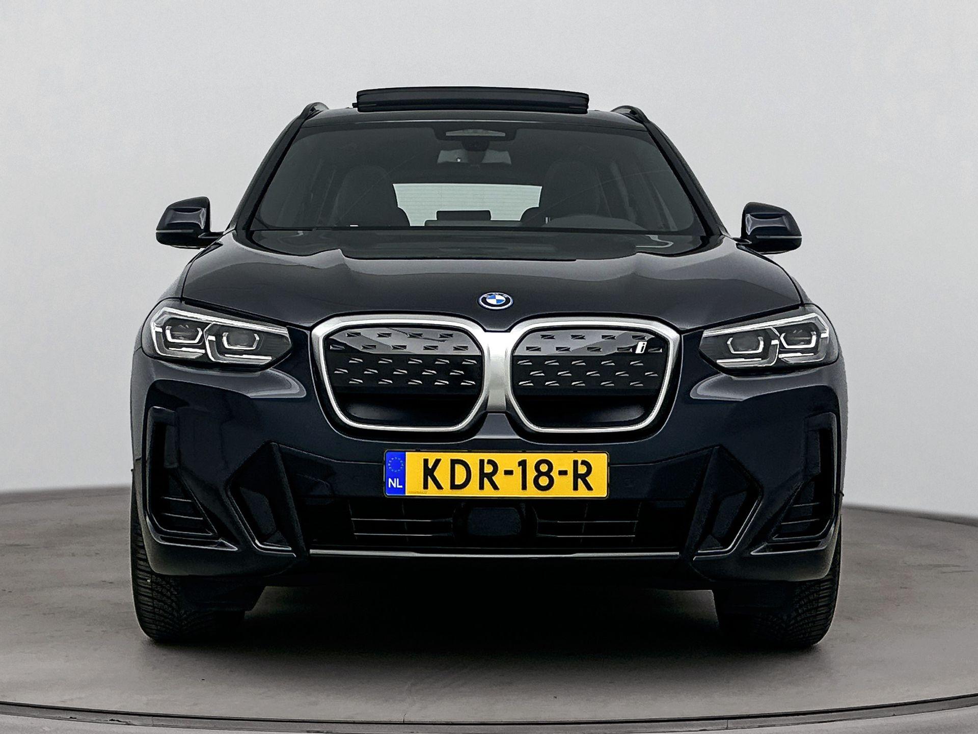 Foto van BMW Ix3