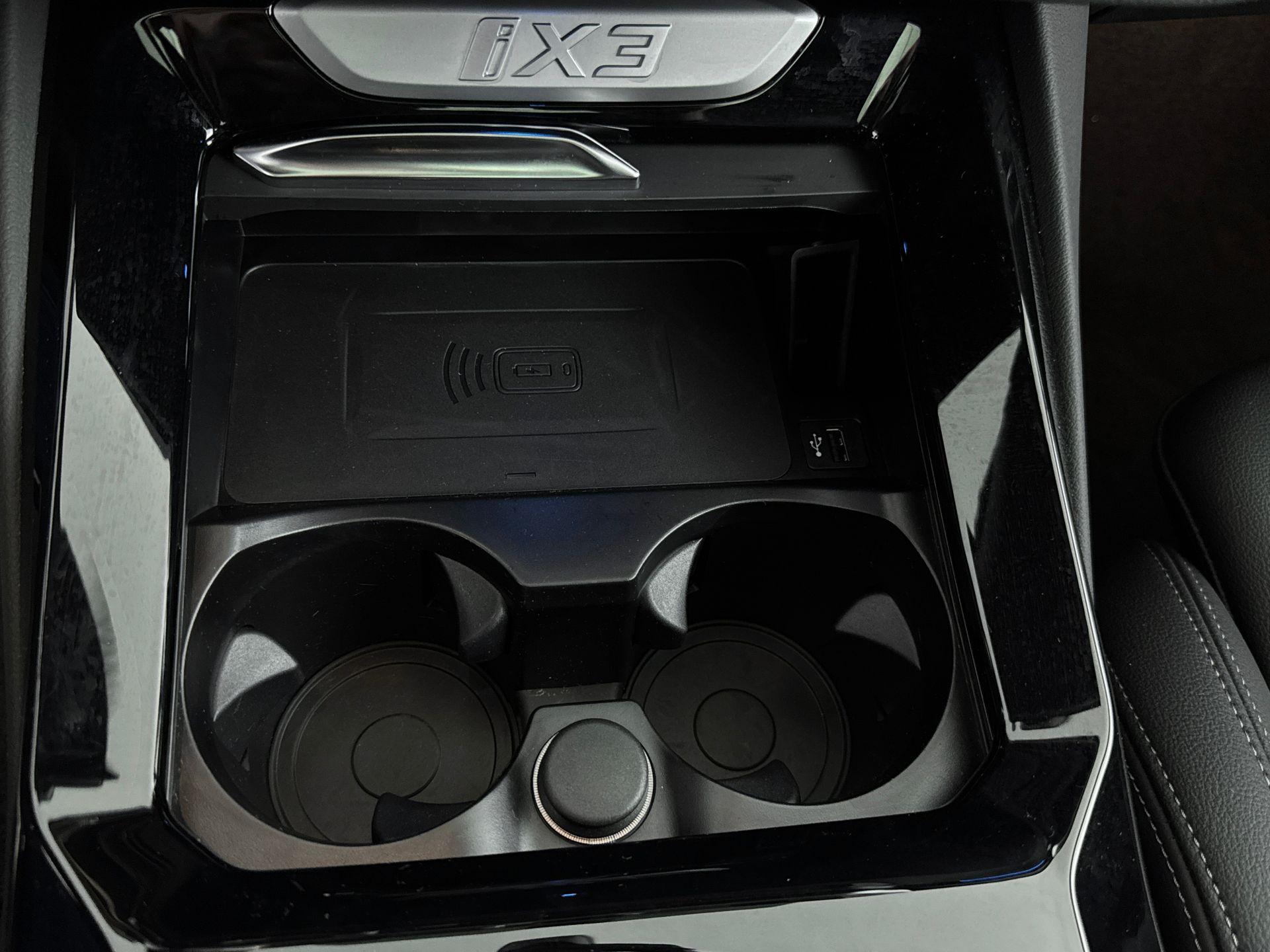 Foto van BMW Ix3