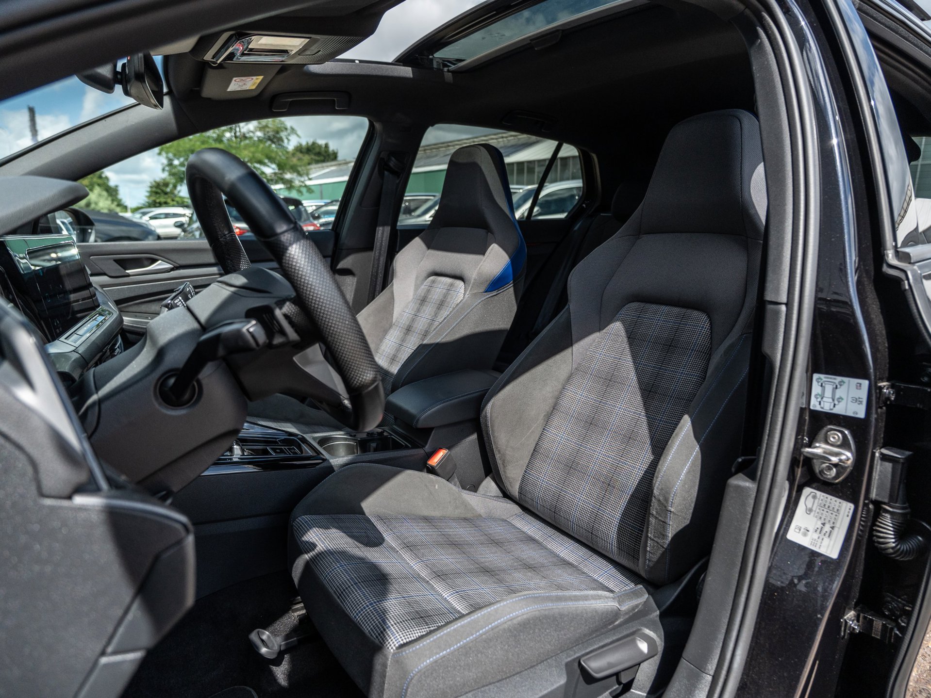 Foto van Volkswagen Golf GTE
