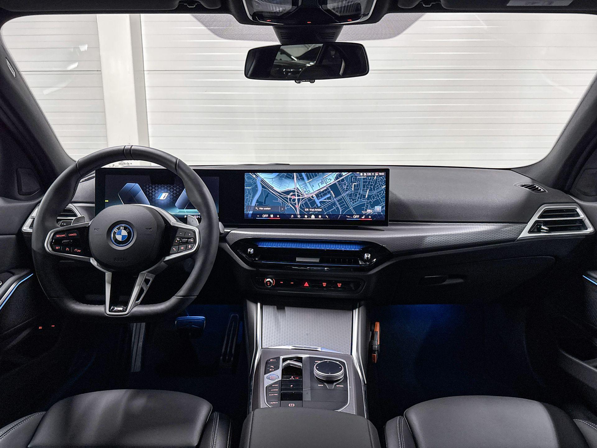 Foto van BMW 330e
