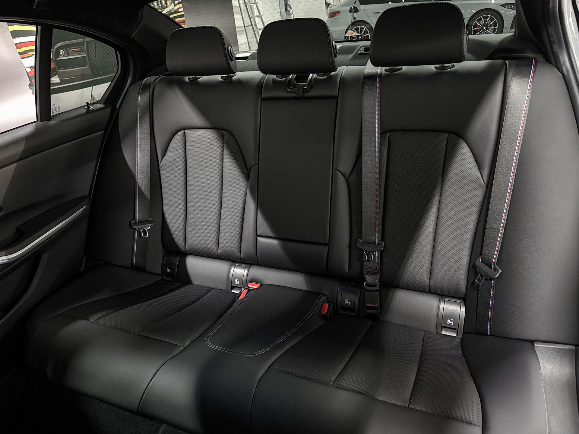 Foto van BMW 330e