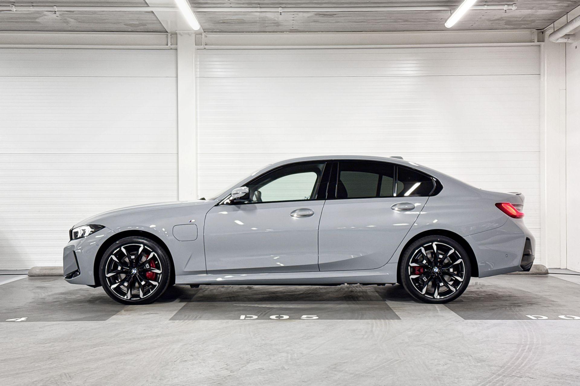 Foto van BMW 330e