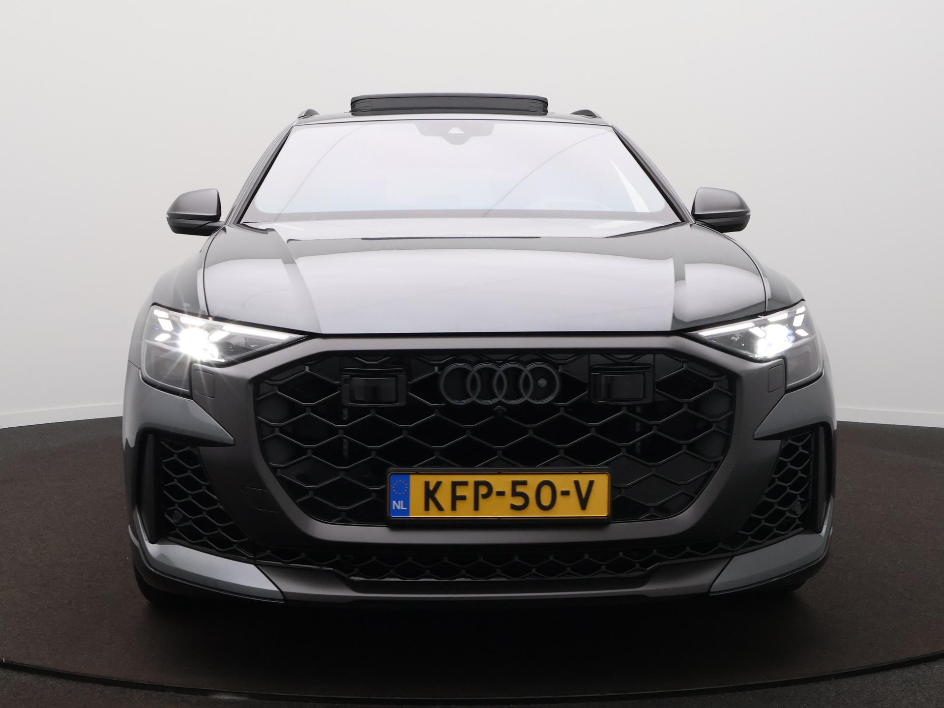 Foto van Audi RS Q8