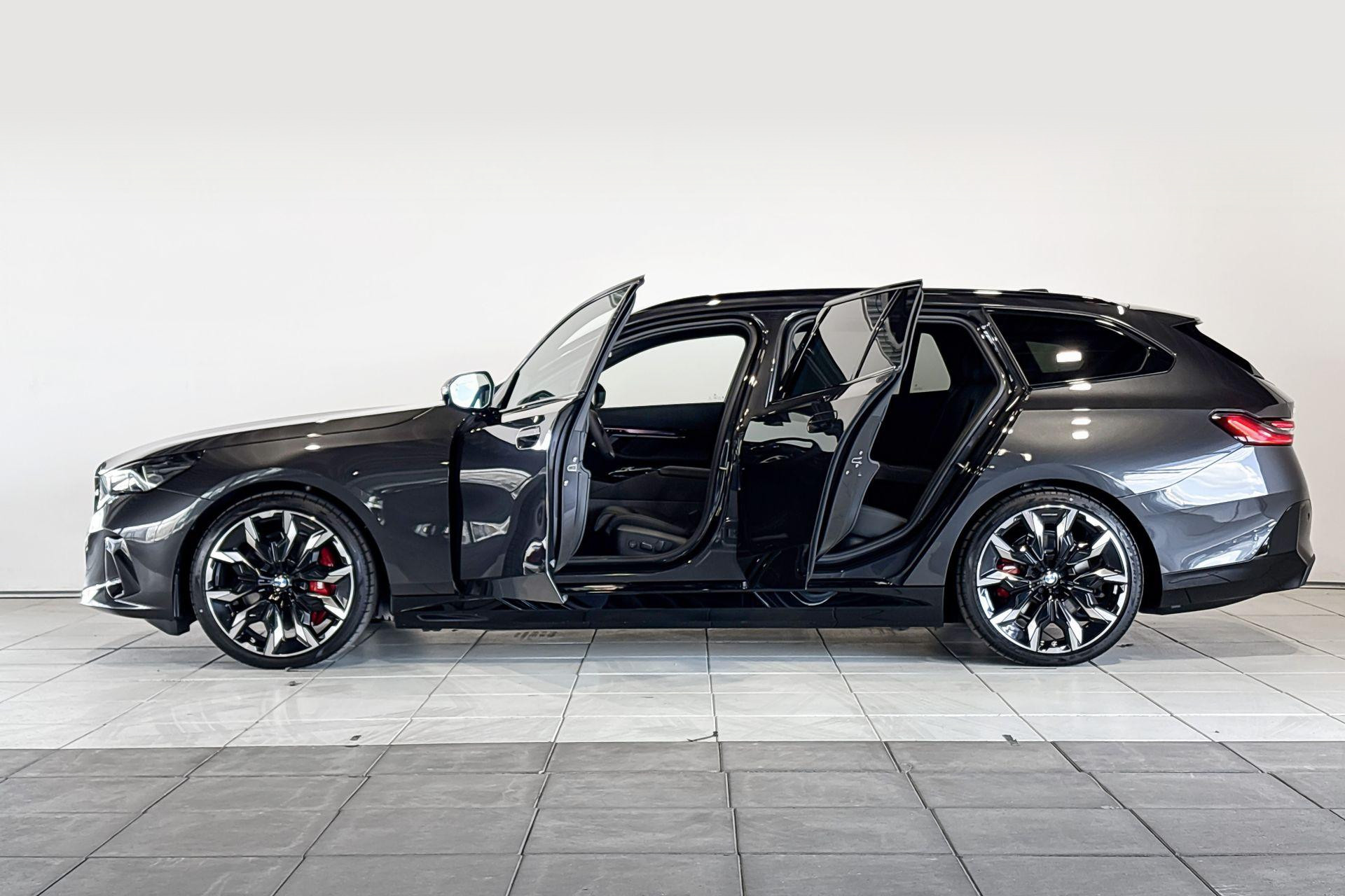 Foto van BMW I5 Edrive40