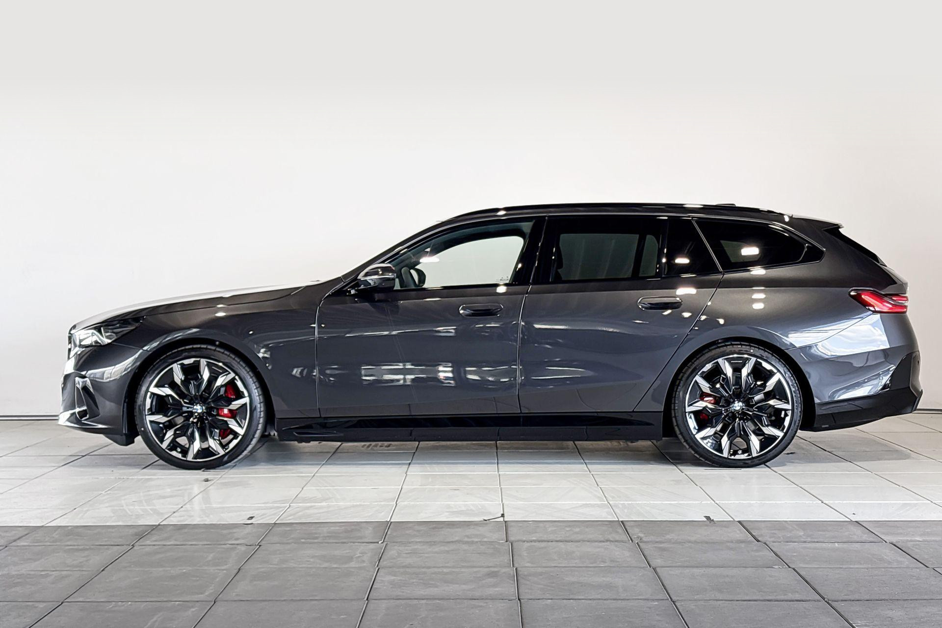 Foto van BMW I5 Edrive40
