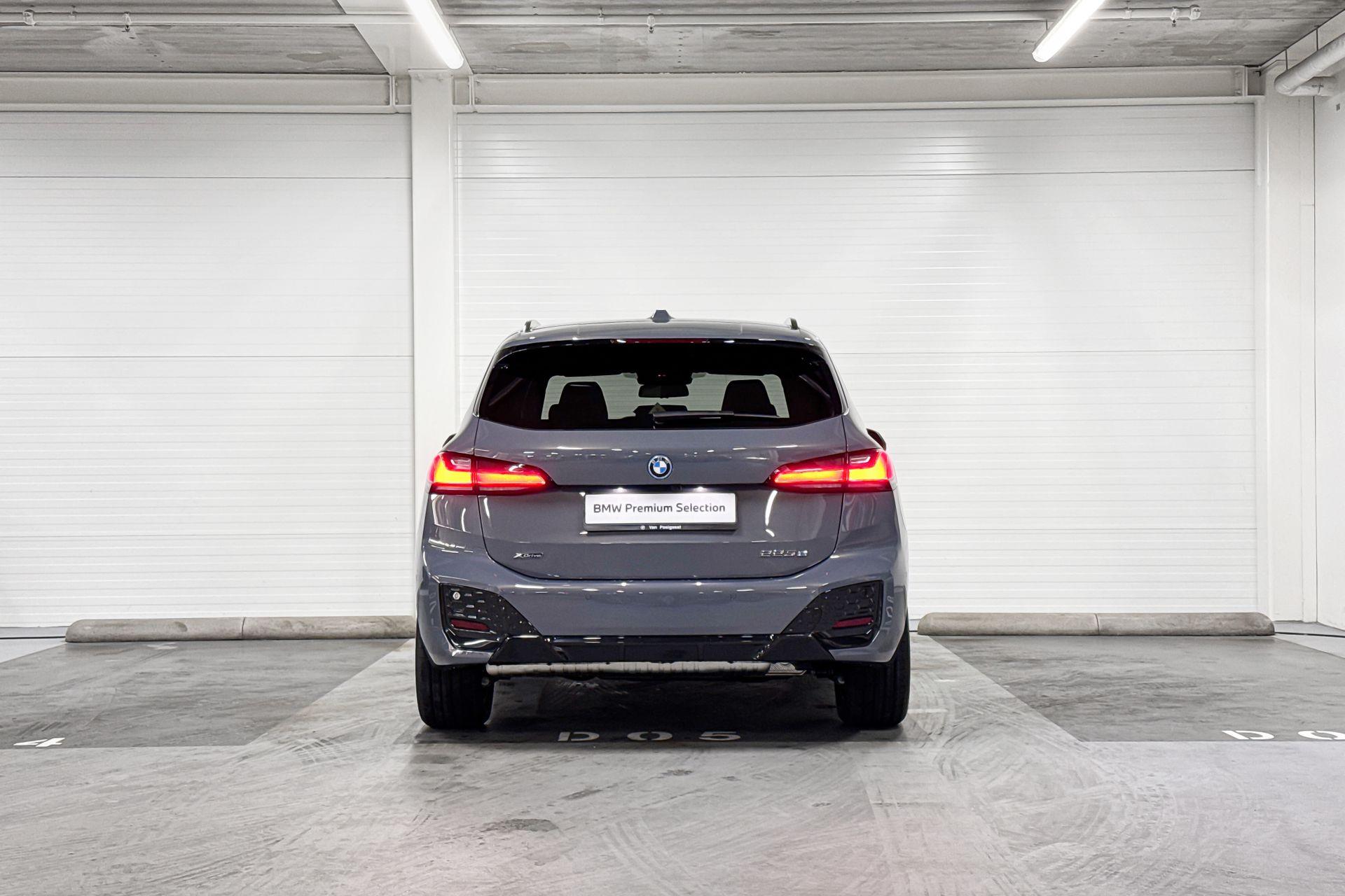 Foto van BMW 225e xDrive Active Tourer