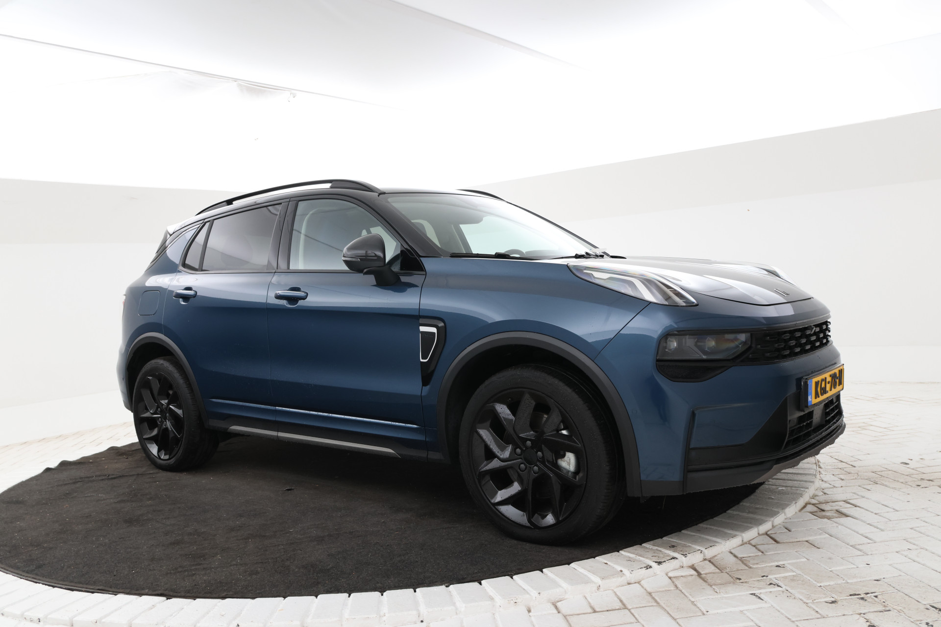 Foto van Lynk&co LYNK & Co 01