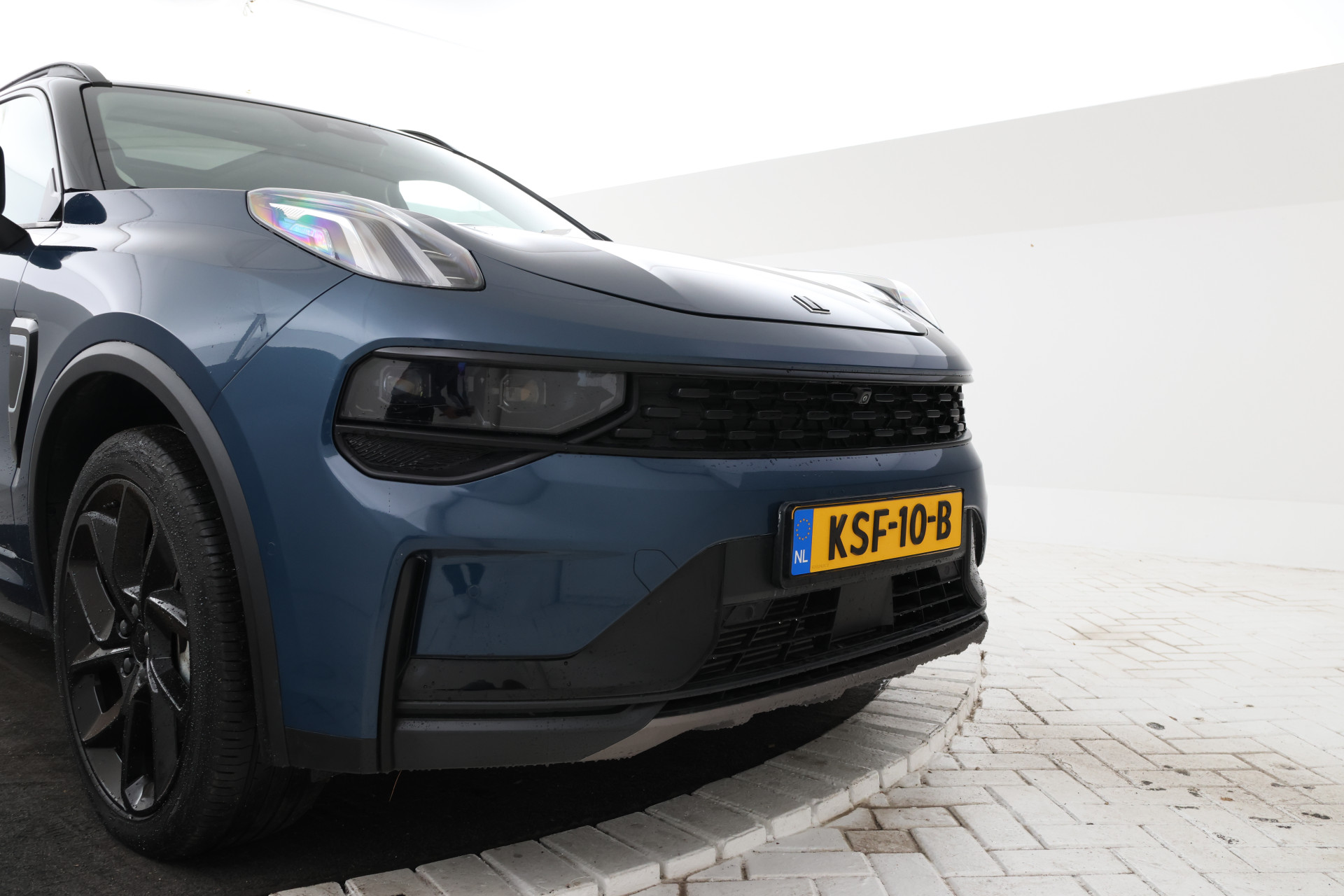 Foto van Lynk&co LYNK & Co 01