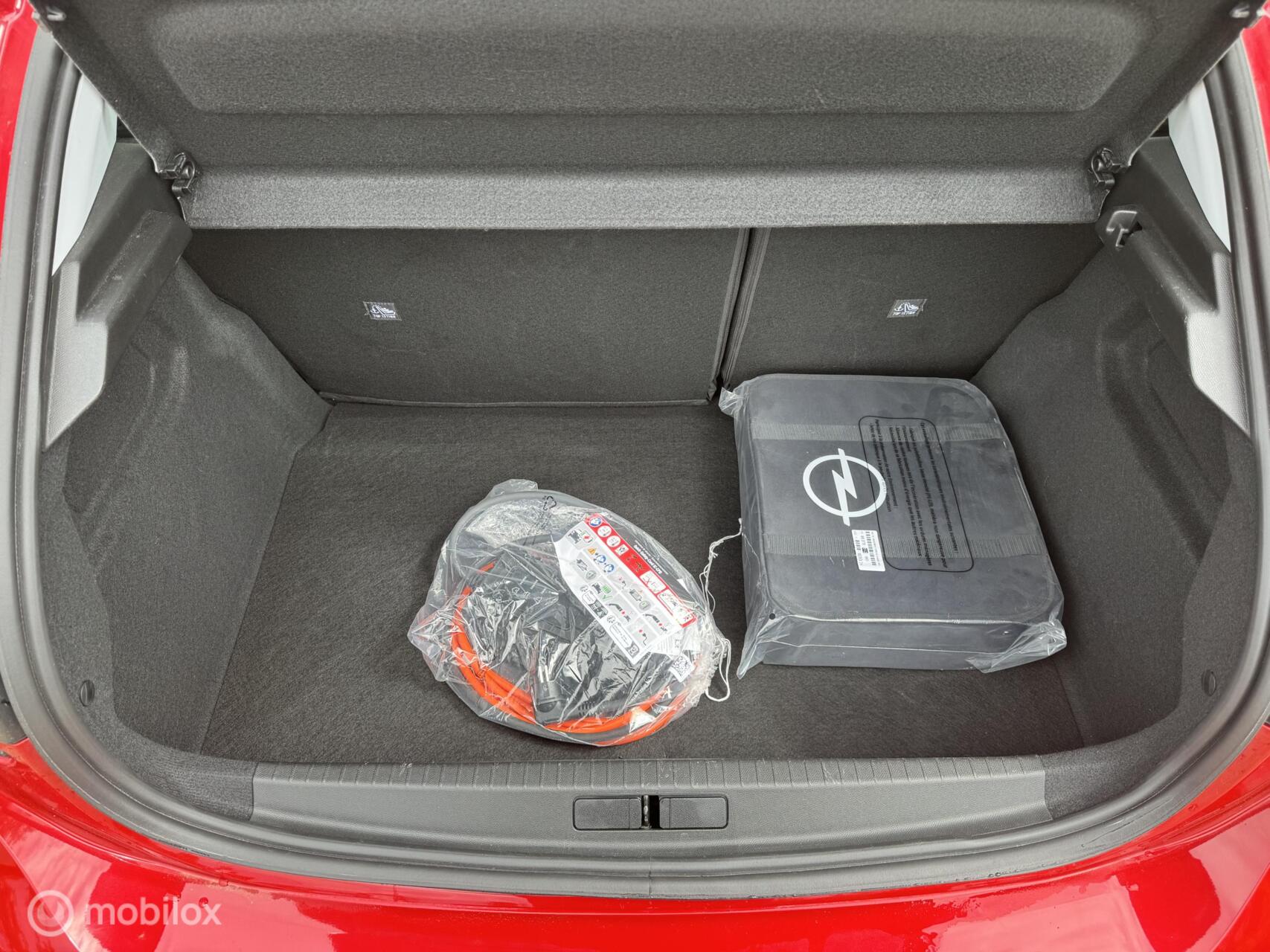 Foto van Opel Corsa Electric