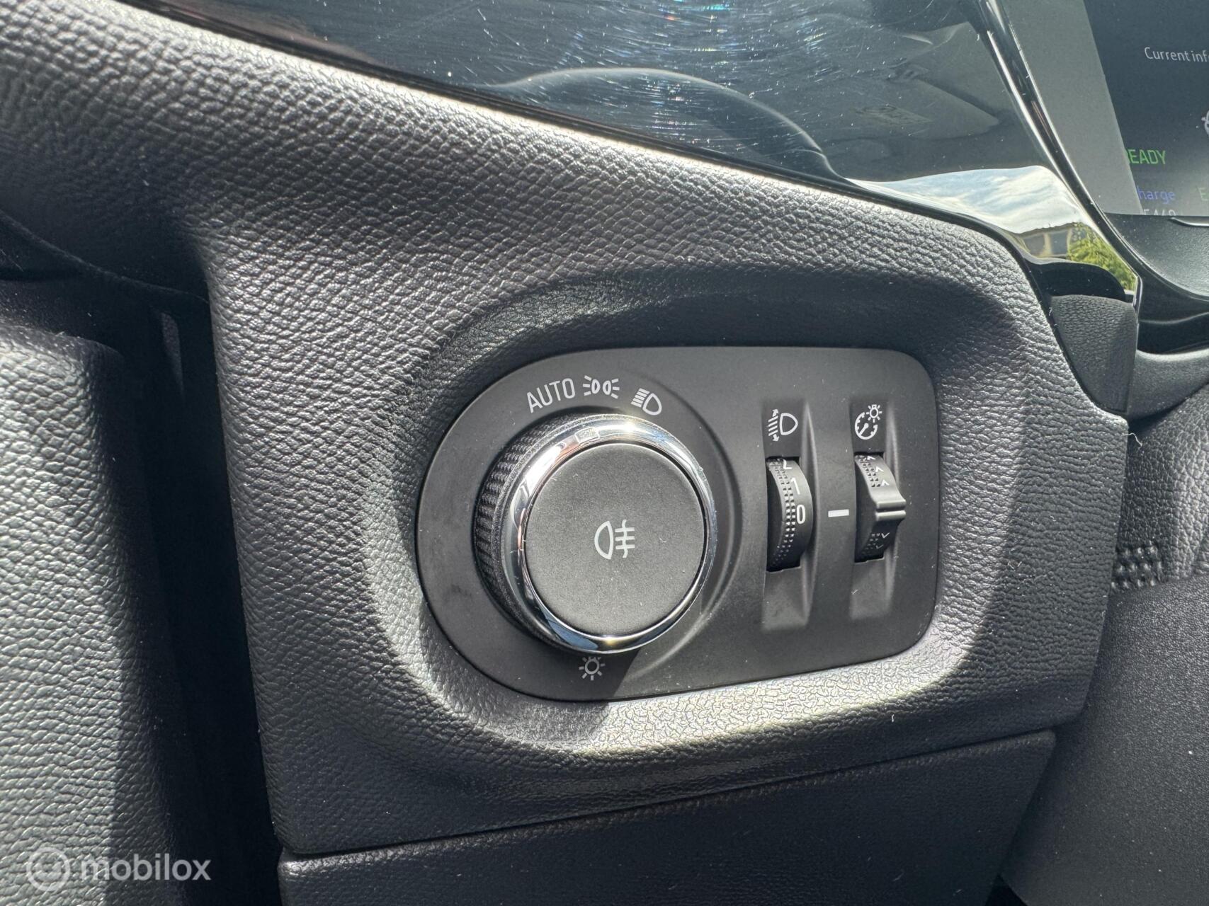 Foto van Opel Corsa Electric