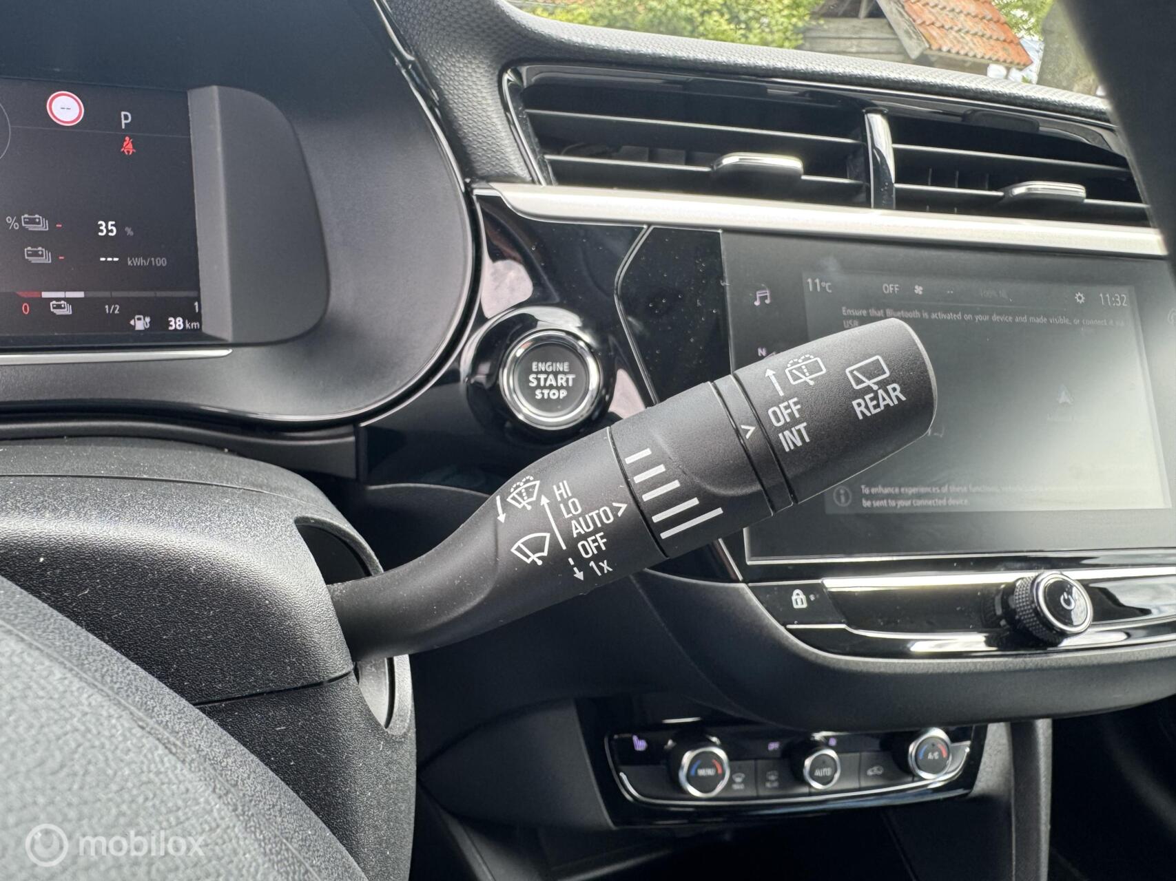 Foto van Opel Corsa Electric