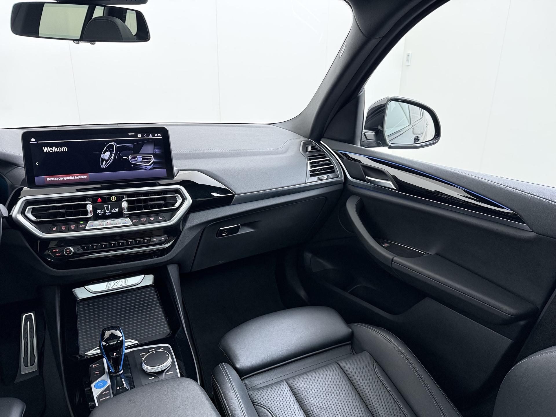 Foto van BMW Ix3