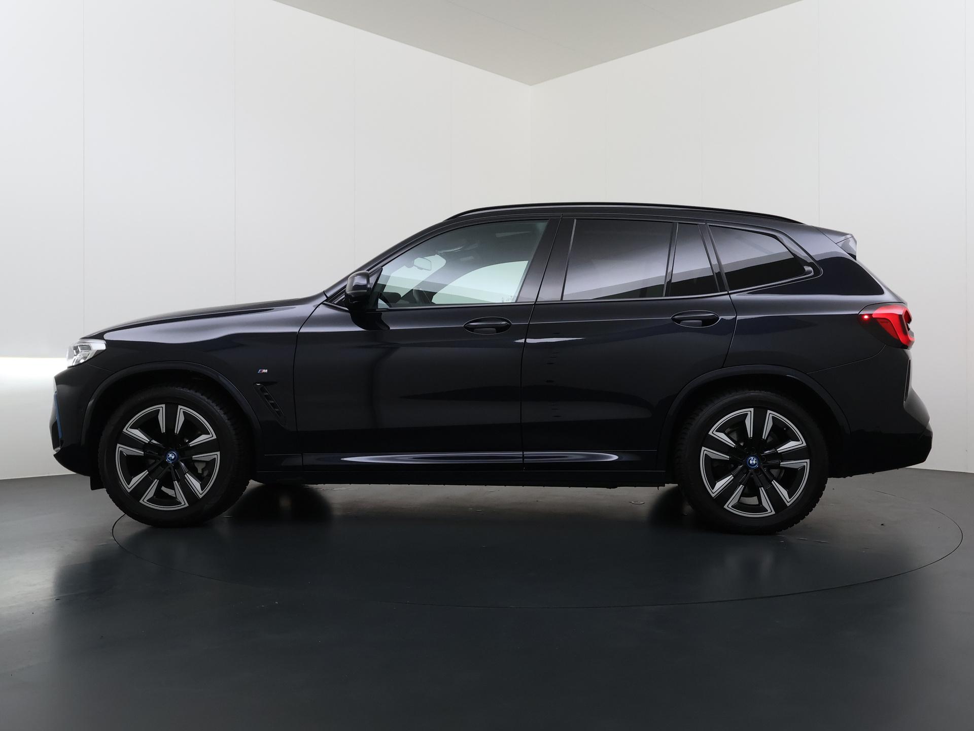 Foto van BMW Ix3