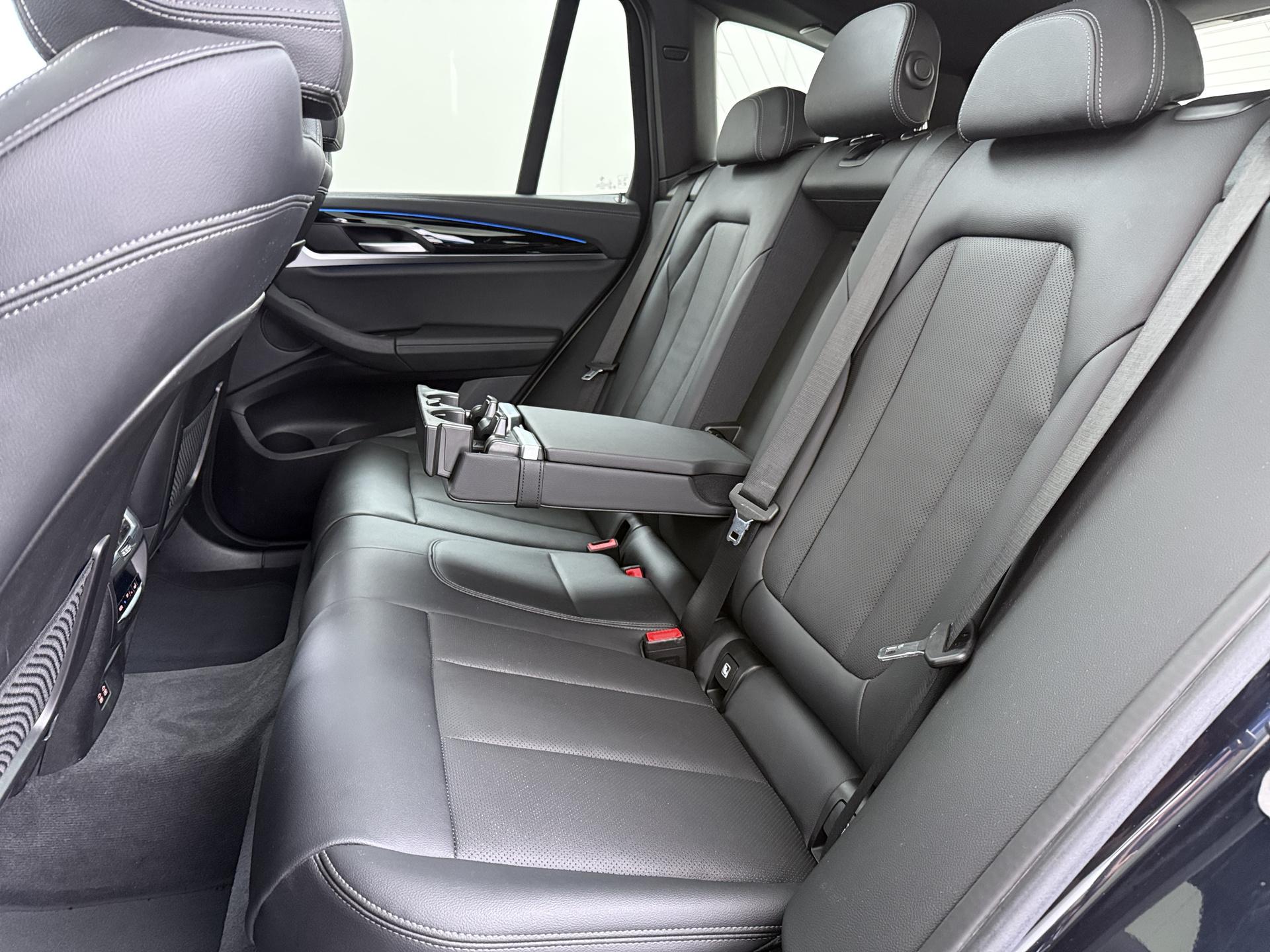 Foto van BMW Ix3