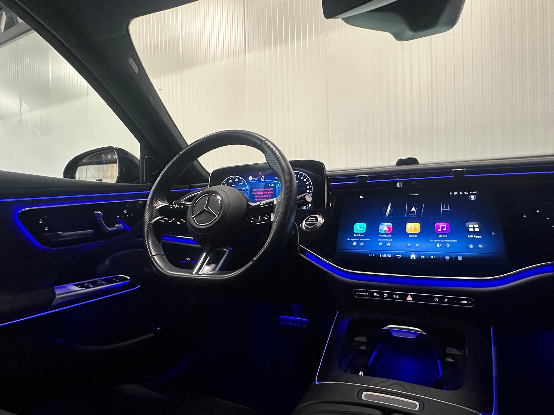 Foto van Mercedes-Benz E 300 E