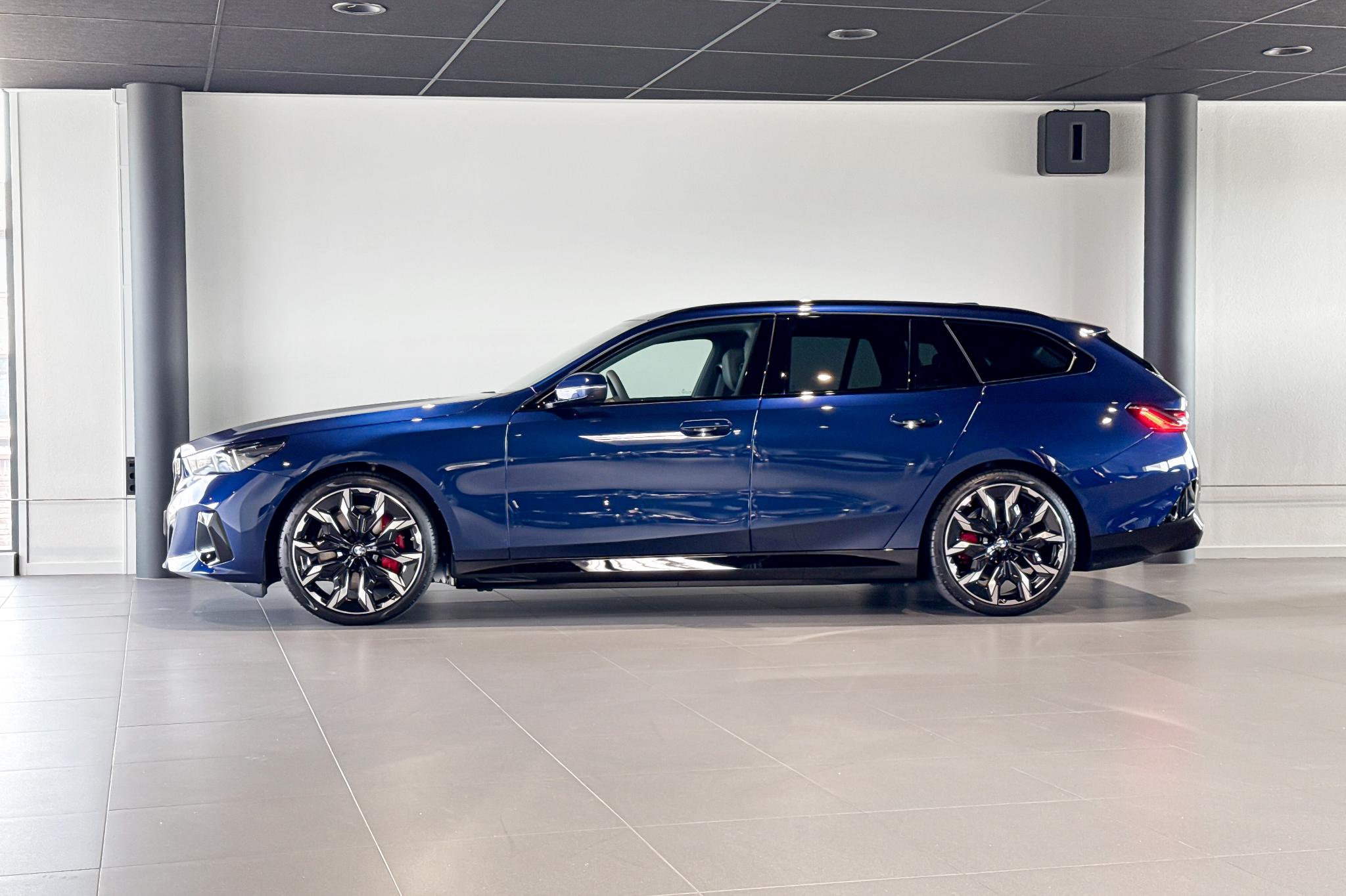 Foto van BMW I5 Edrive40