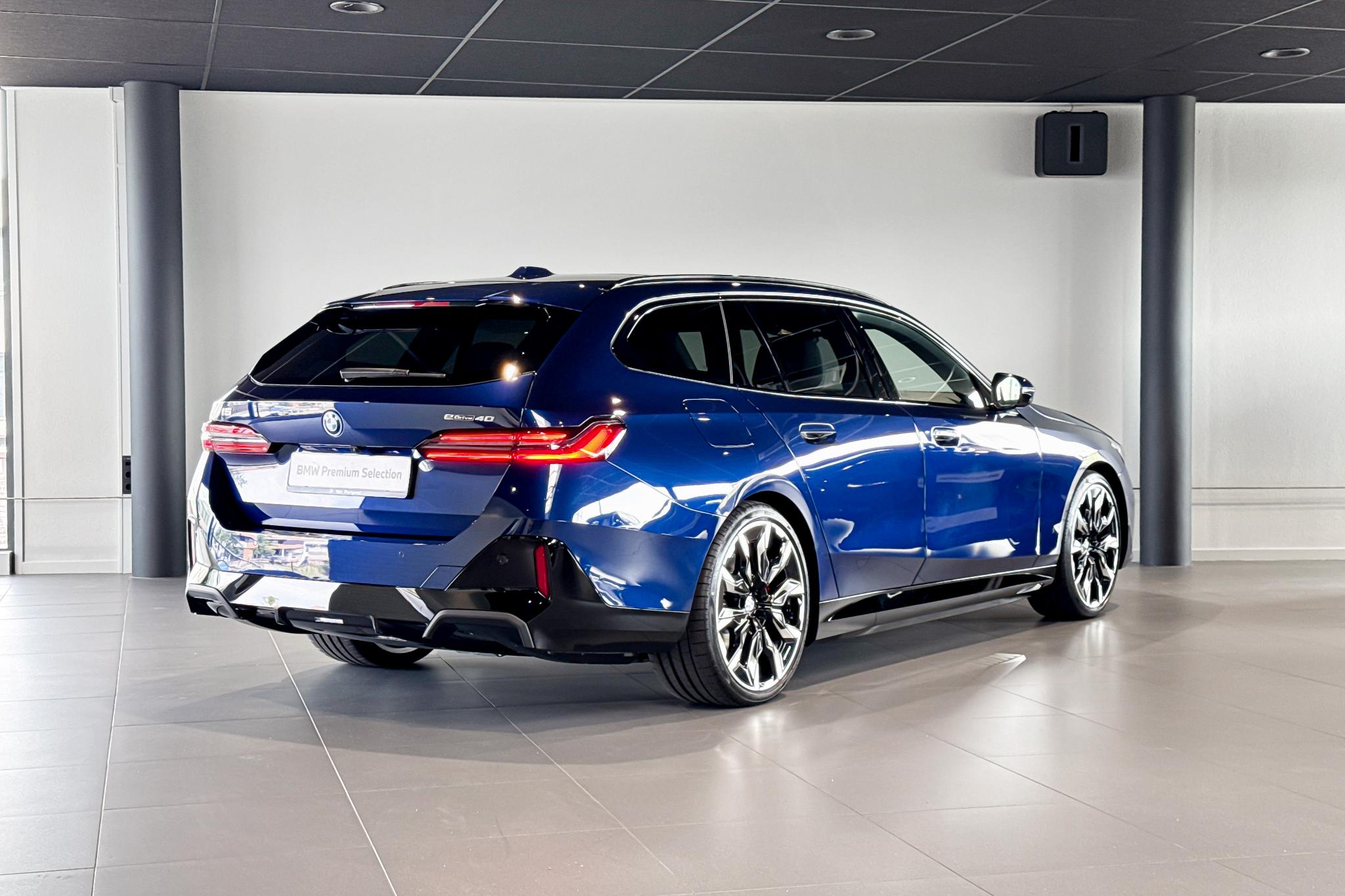 Foto van BMW I5 Edrive40