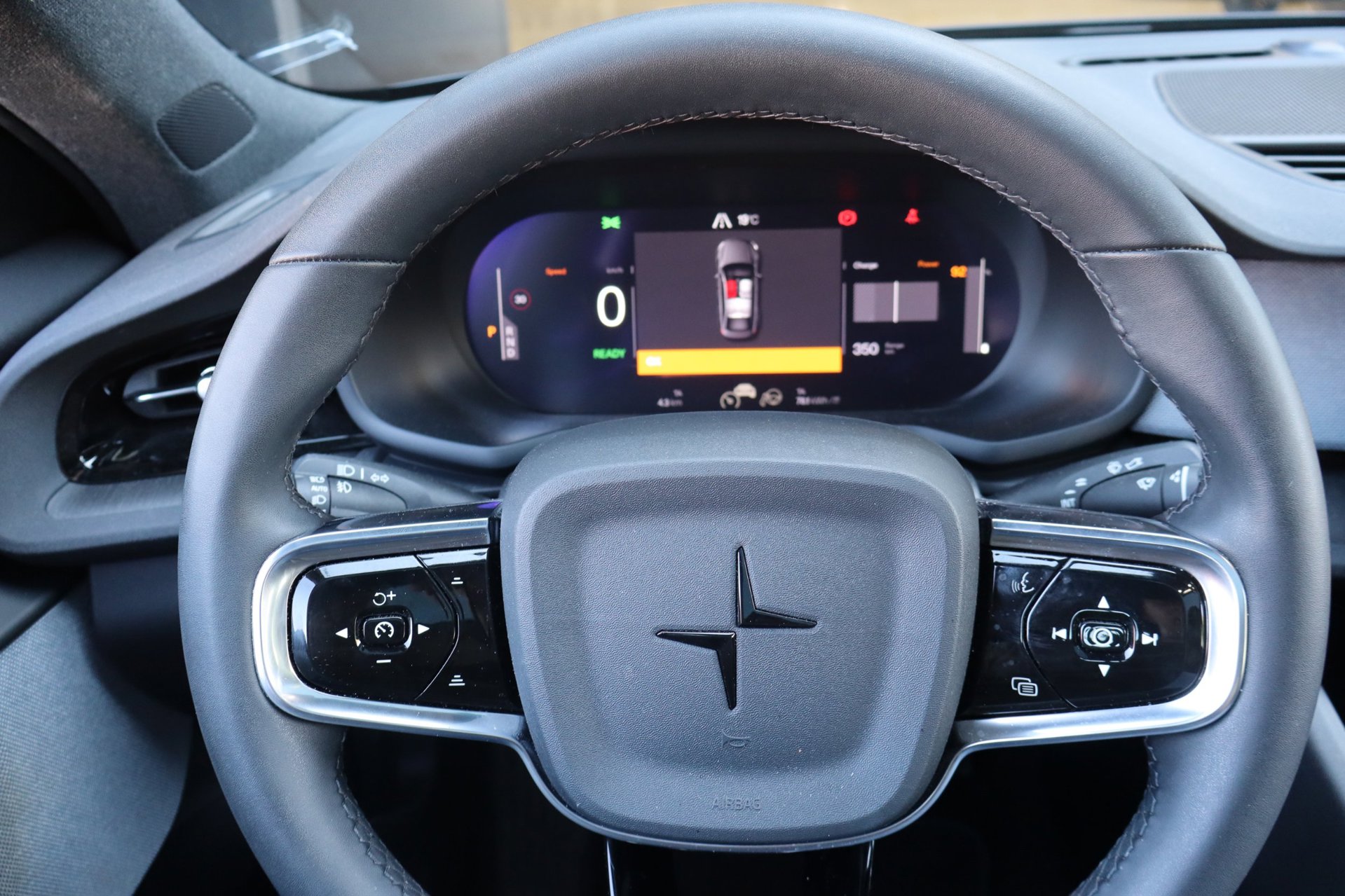 Foto van Polestar 2