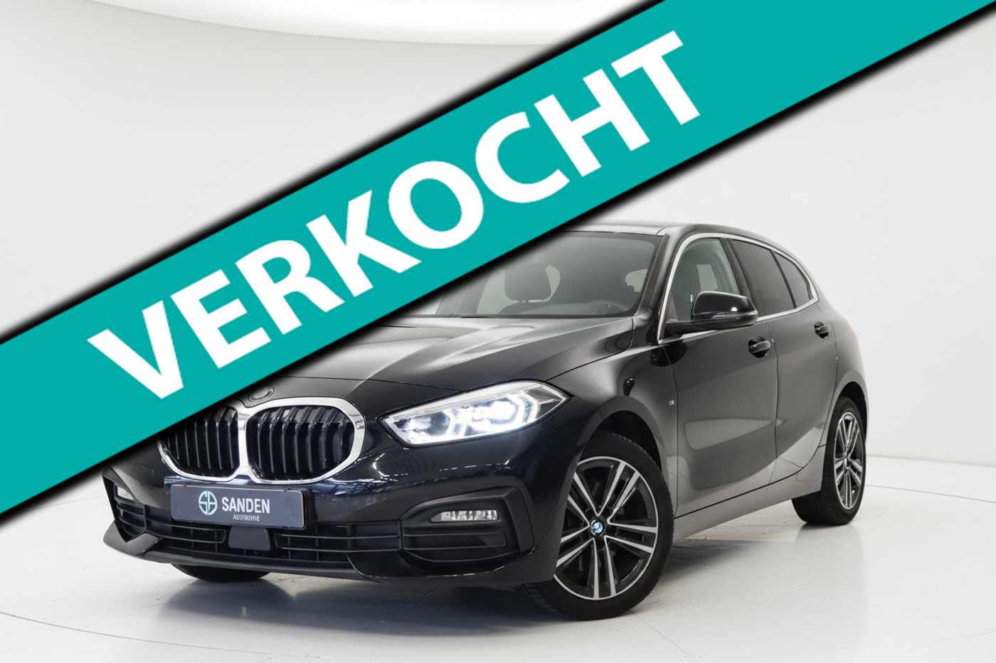 BMW 118i 118i Introduction Edition |Automaat|LED|Navi|Camera|Donkere hemel|Parkeersensoren|17 inch 2022 - voorkant