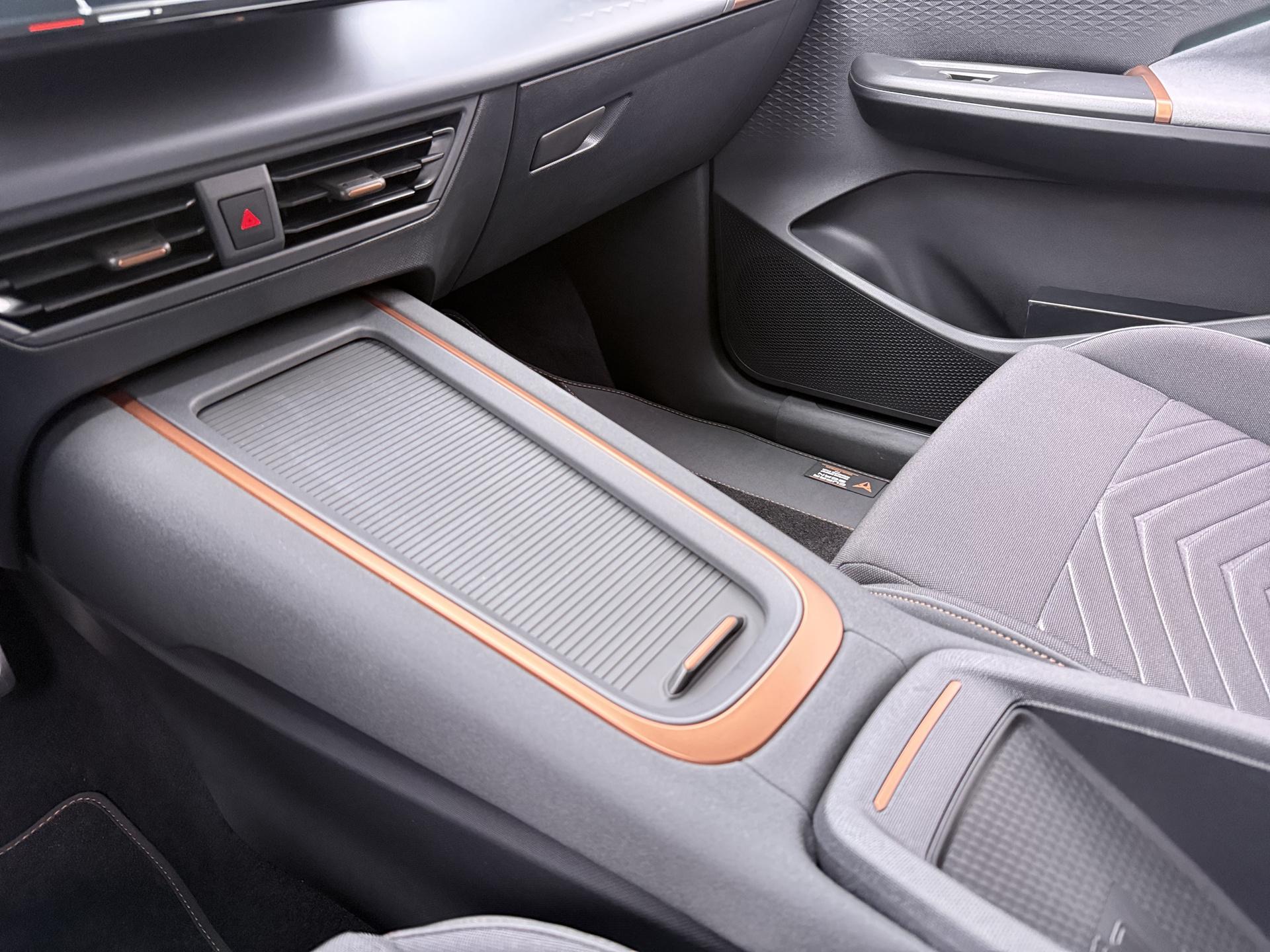 Foto van Cupra Born 150 KW 58/62 KWH