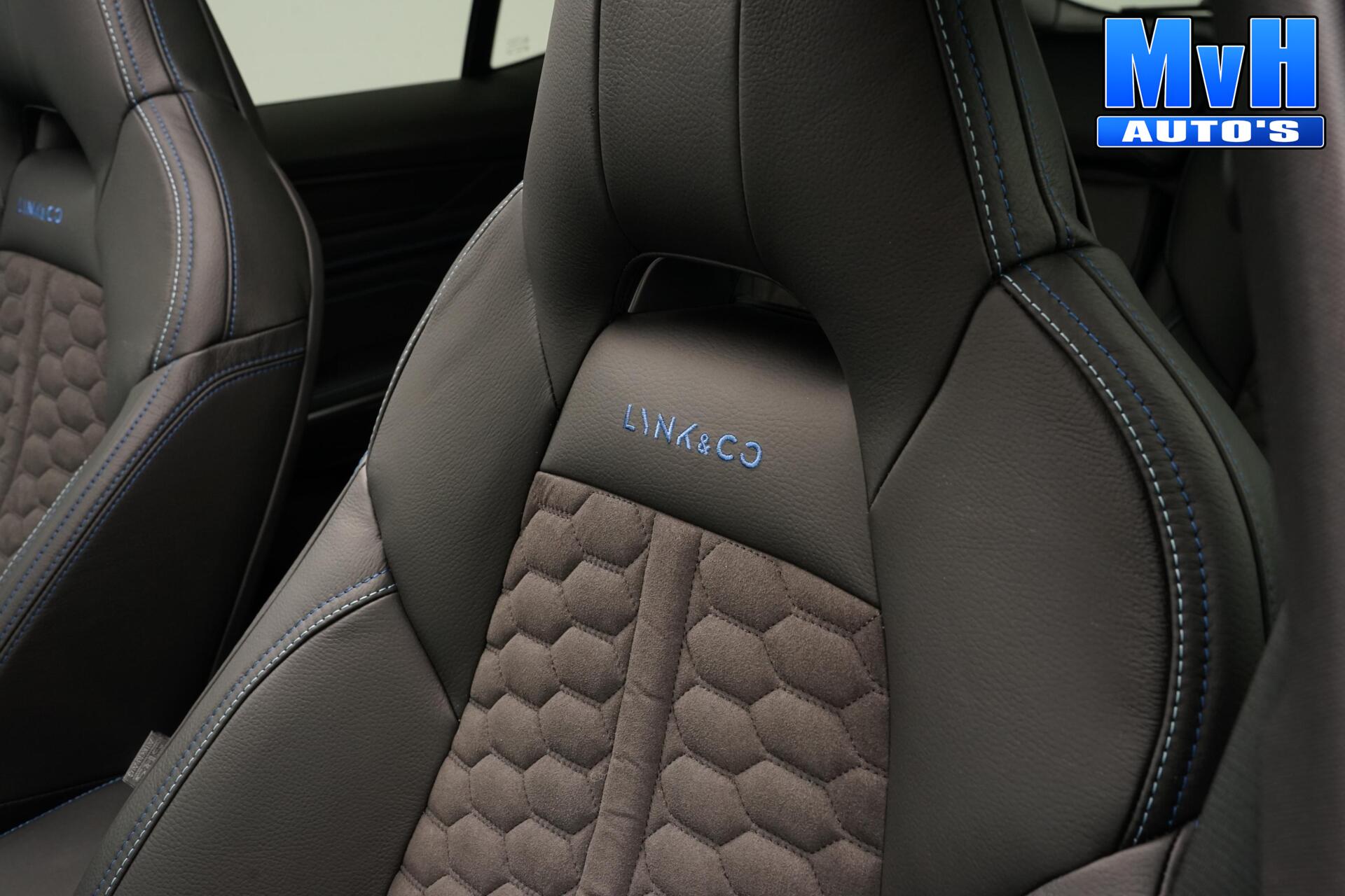 Foto van LYNK & Co 01