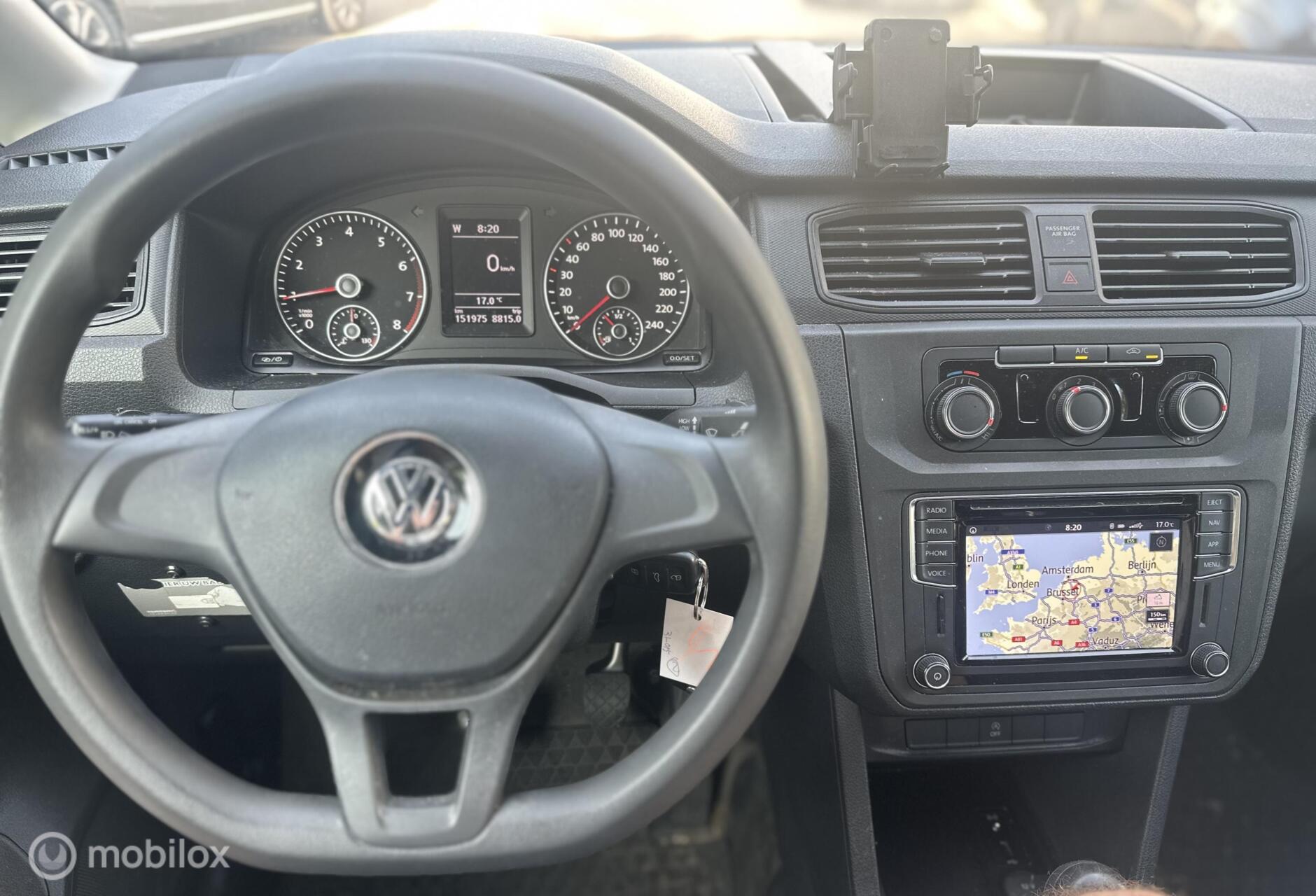Foto van Volkswagen Caddy Modified Partition Wall