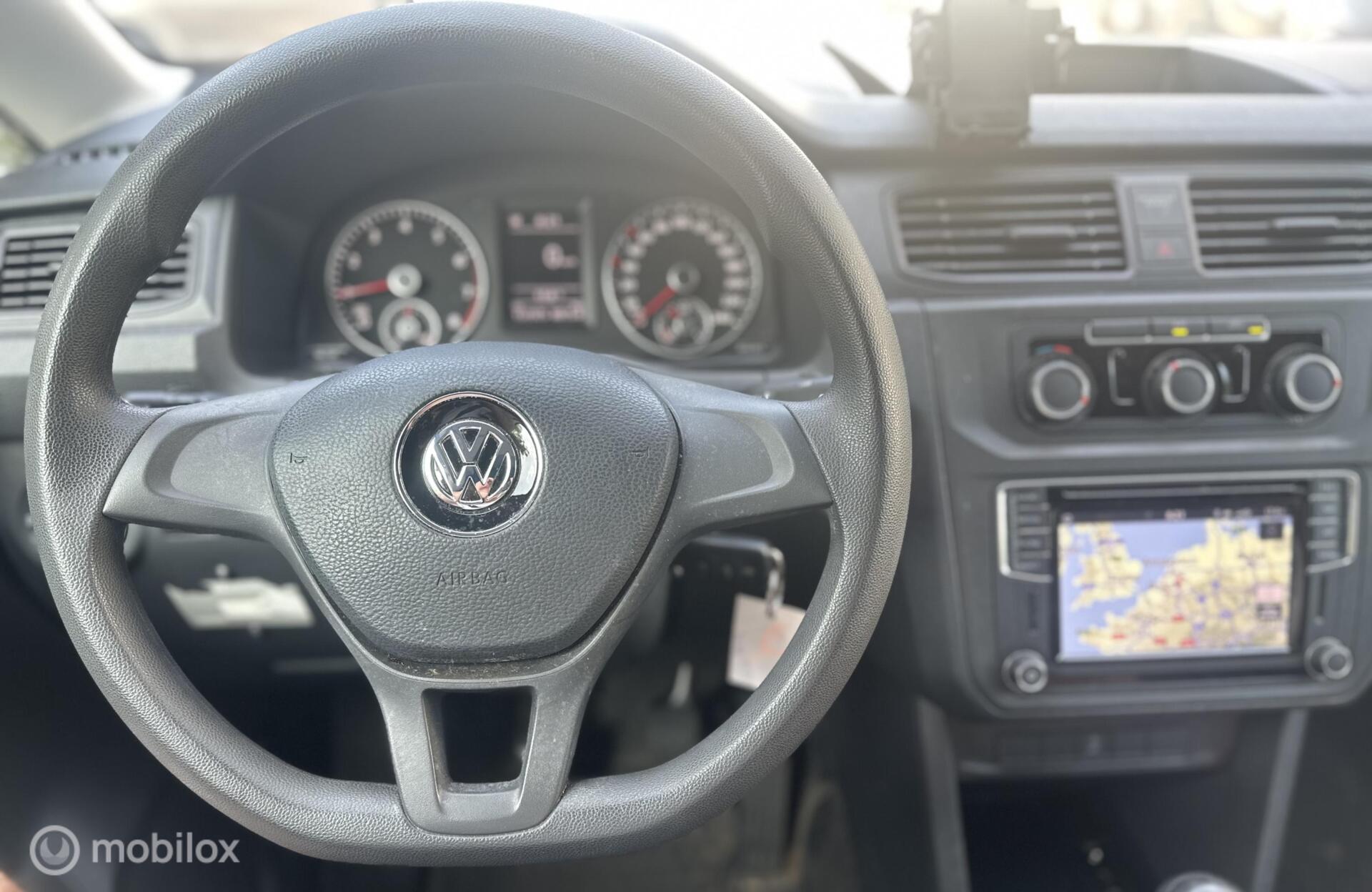 Foto van Volkswagen Caddy Modified Partition Wall