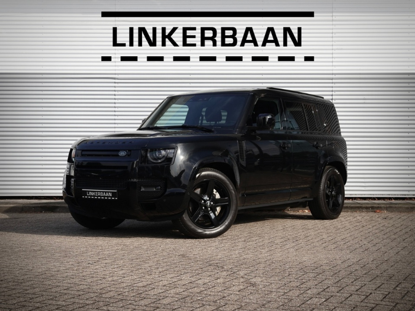 Land Rover Defender 110 Hybrid X-Dynamic P400e SE | Pano | Trekhaak | Stoelverwarmin 2024 - voorkant