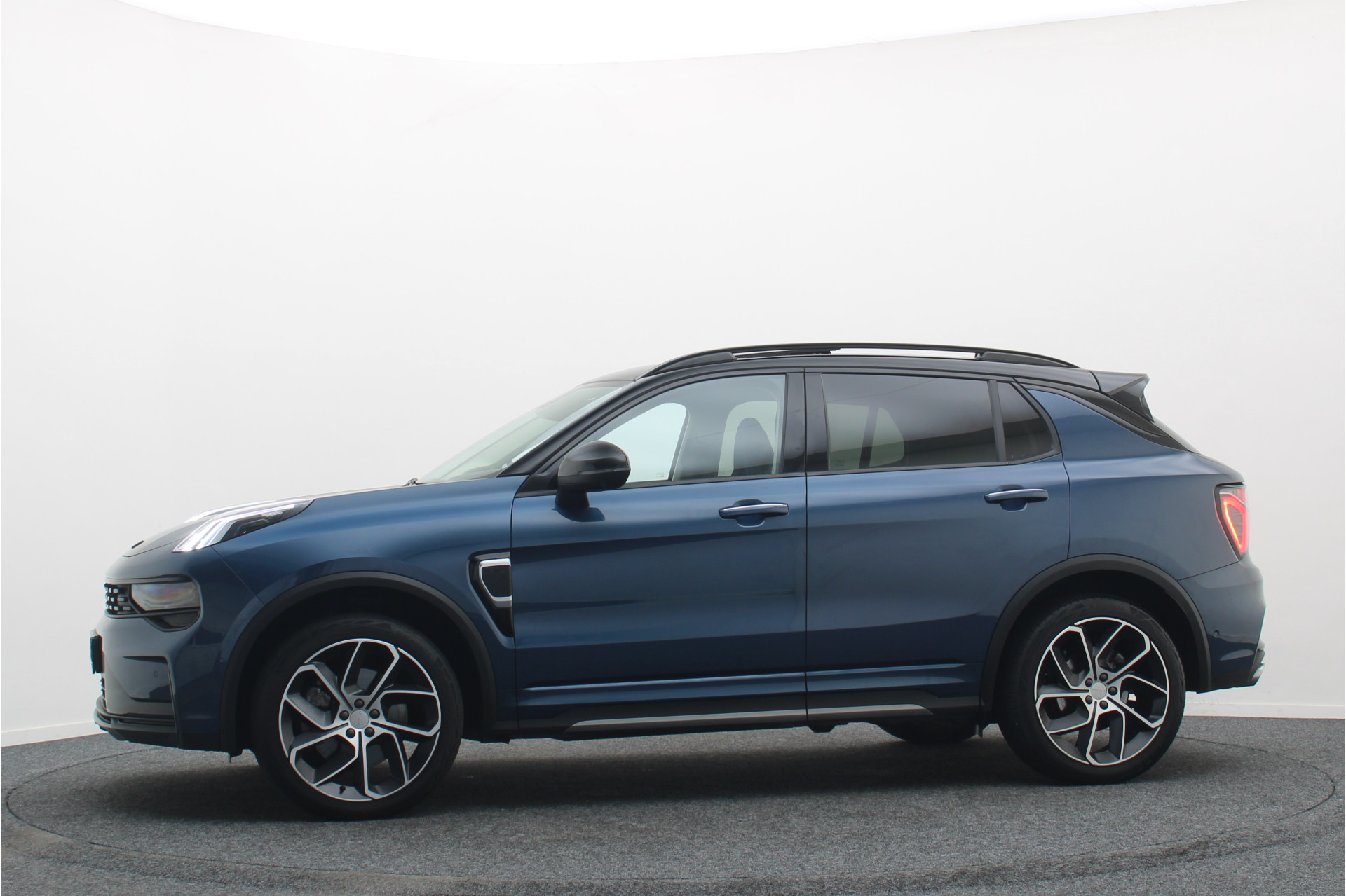 Foto van Lynk&co LYNK & Co 01