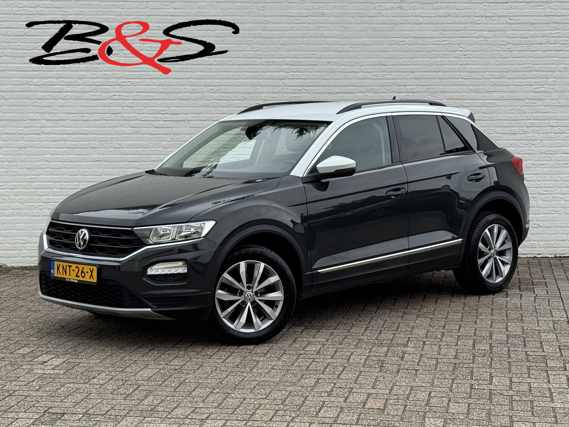 Volkswagen T-roc 1.5 TSI Sport Camera Adaptieve cruise Digitaal dashboard Pdc voor+achter 2019 - voorkant