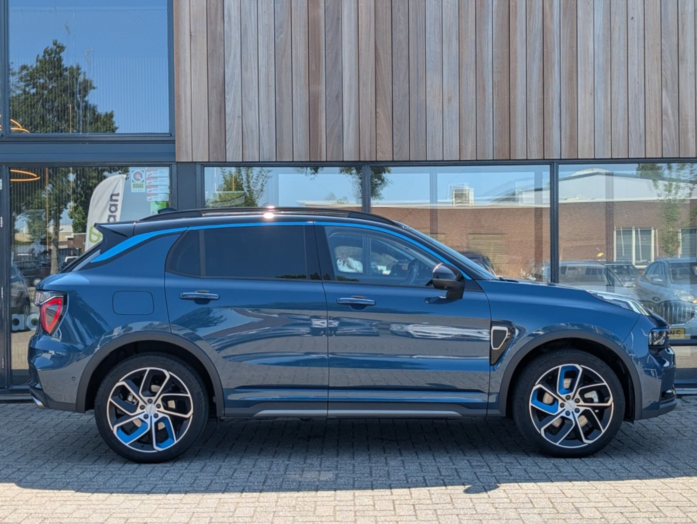 Foto van Lynk&co LYNK & Co 01